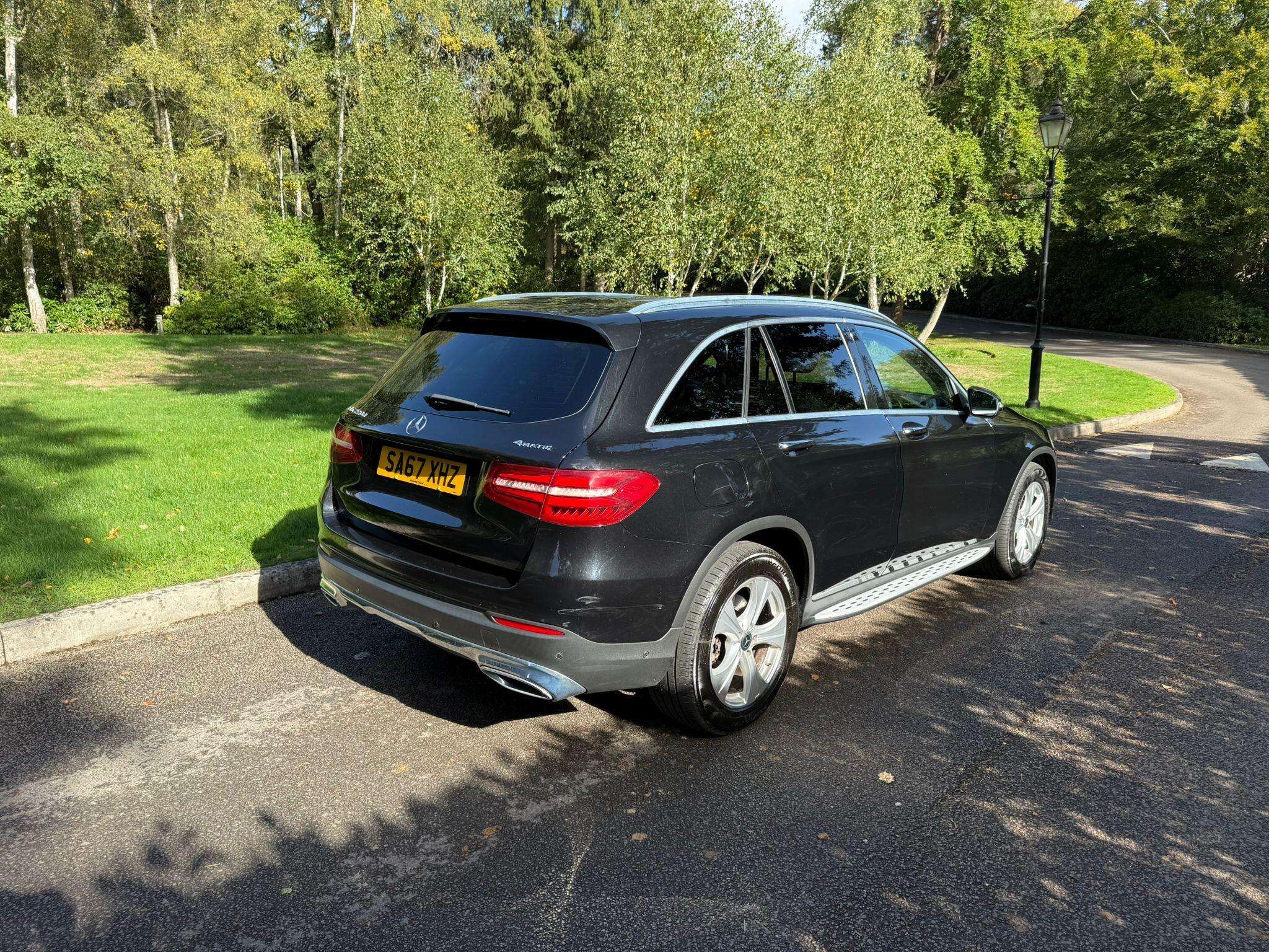 A 2017 MERCEDES-BENZ GLC 2.1 GLC220d Sport (Premium) G-Tronic 4MATIC Euro 6 (s/s) 5dr A 2017 MERCEDES-BENZ GLC 2.1 GLC220d Sport (Premium) G-Tronic 4MATIC Euro 6 (s/s) 5dr