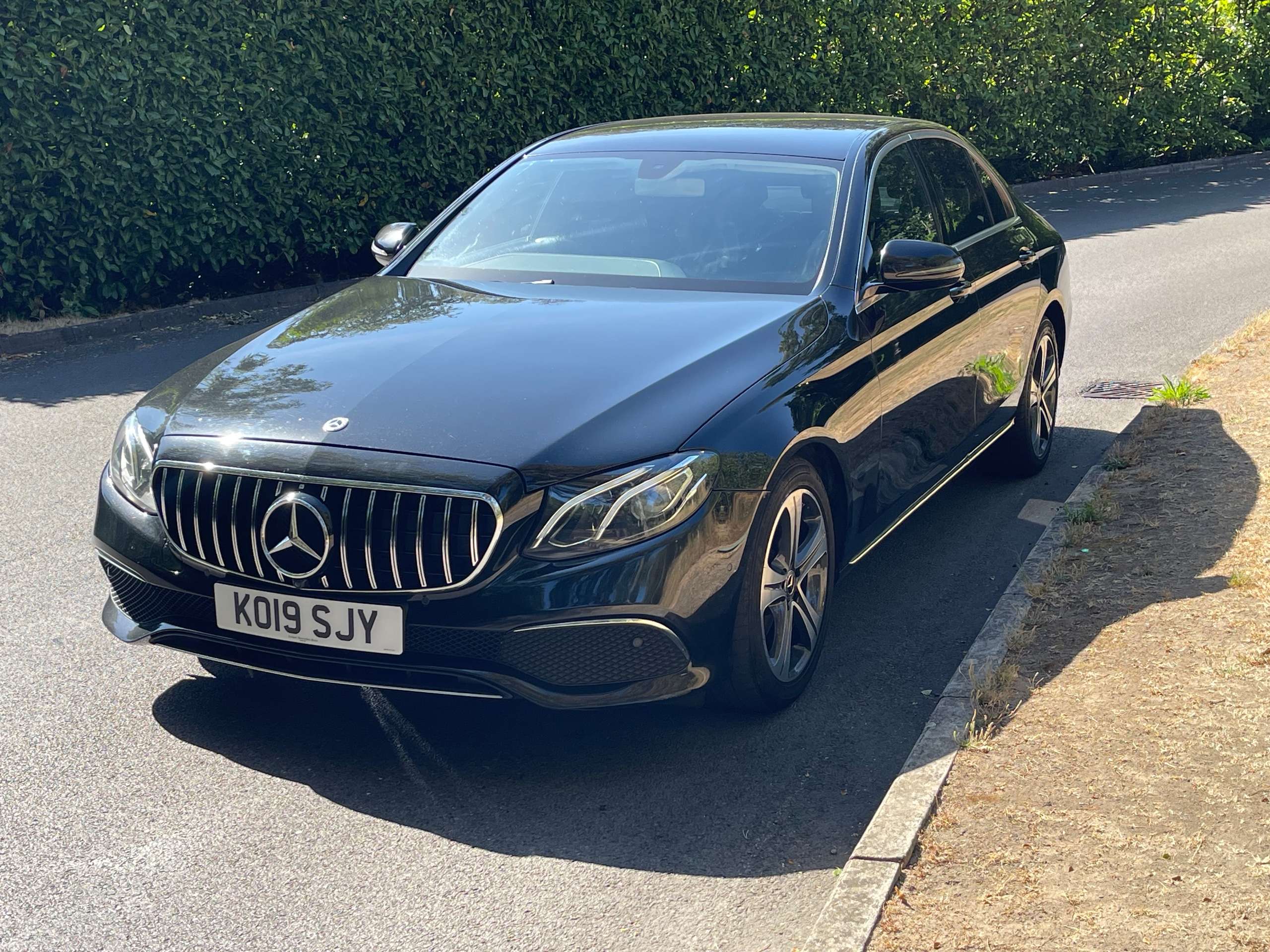 A 2019 MERCEDES-BENZ E CLASS 2.0 E220d SE Saloon 4dr Diesel G-Tronic+ Euro 6 (s/s) (194 ps) A 2019 MERCEDES-BENZ E CLASS 2.0 E220d SE Saloon 4dr Diesel G-Tronic+ Euro 6 (s/s) (194 ps)