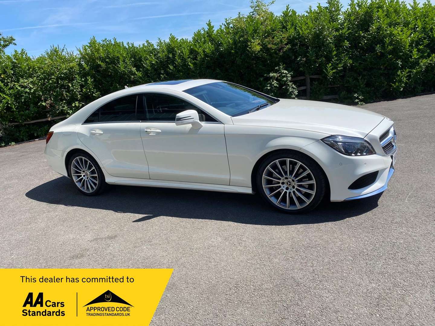 A 2016 MERCEDES-BENZ CLS CLASS 3.0 CLS350d V6 AMG Line (Premium) Coupe 4dr Diesel G-Tronic+ Euro 6 (s/s) (258 ps) A 2016 MERCEDES-BENZ CLS CLASS 3.0 CLS350d V6 AMG Line (Premium) Coupe 4dr Diesel G-Tronic+ Euro 6 (s/s) (258 ps)
