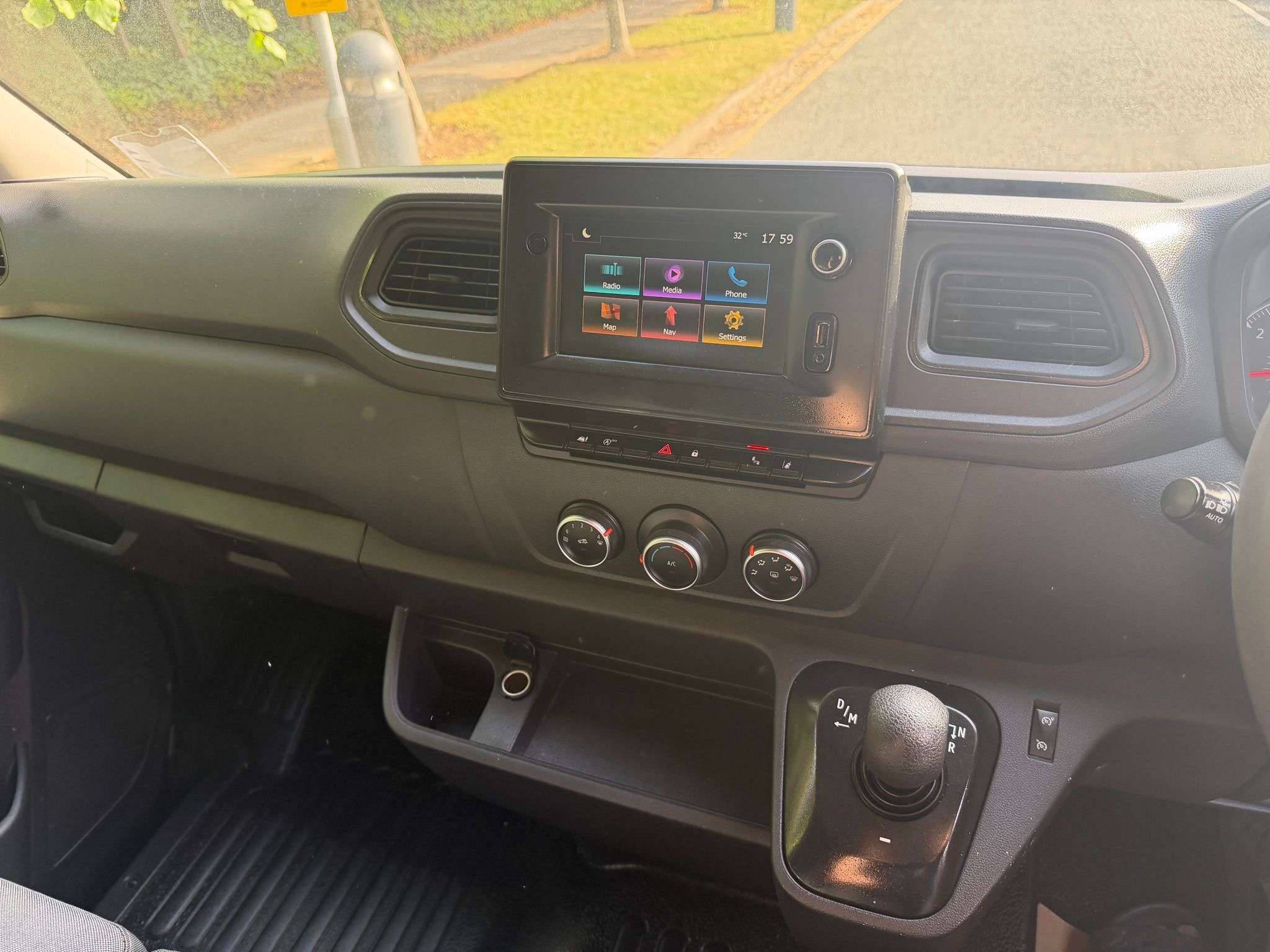 2021 RENAULT MASTER 2021 RENAULT MASTER