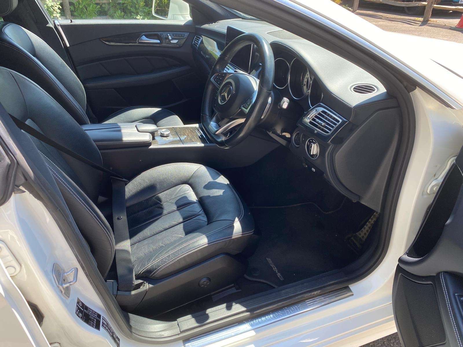 A 2016 MERCEDES-BENZ CLS CLASS 3.0 CLS350d V6 AMG Line (Premium) Coupe 4dr Diesel G-Tronic+ Euro 6 (s/s) (258 ps) A 2016 MERCEDES-BENZ CLS CLASS 3.0 CLS350d V6 AMG Line (Premium) Coupe 4dr Diesel G-Tronic+ Euro 6 (s/s) (258 ps)