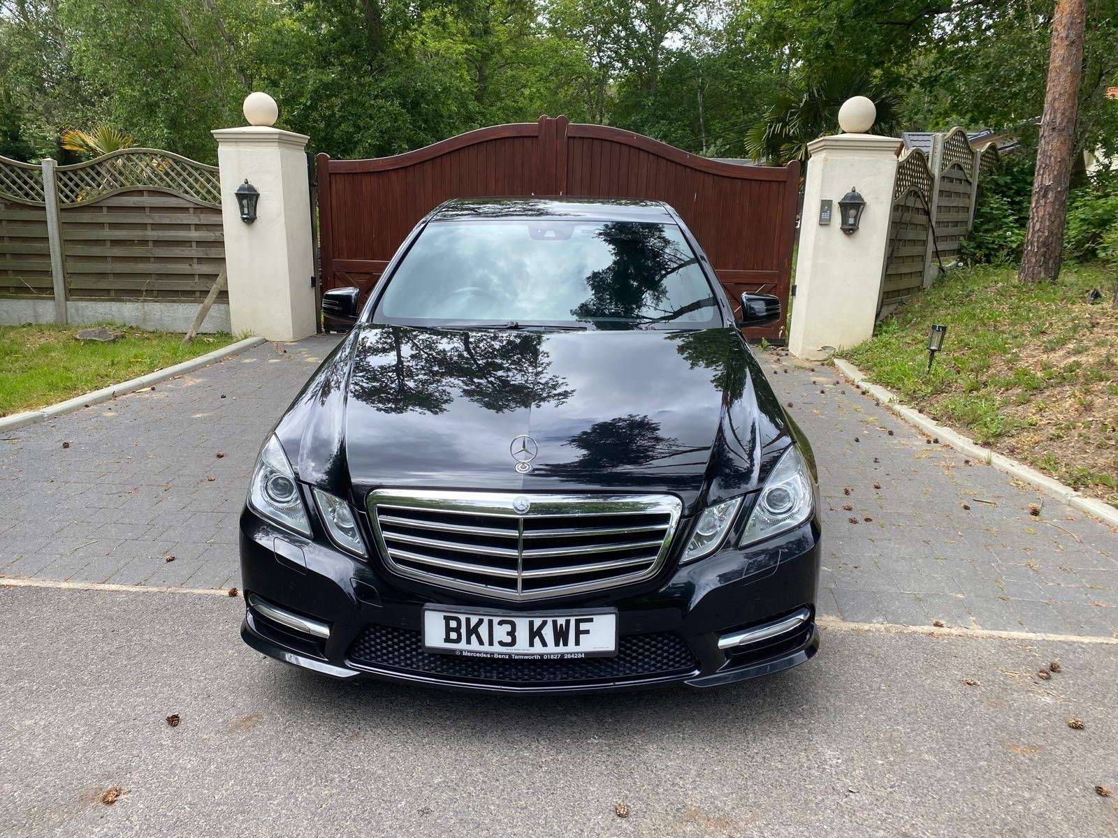 A 2013 MERCEDES-BENZ E CLASS 2.1 E250 CDI BlueEfficiency Sport Saloon 4dr Diesel G-Tronic+ Euro 5 (s/s) (204 ps) A 2013 MERCEDES-BENZ E CLASS 2.1 E250 CDI BlueEfficiency Sport Saloon 4dr Diesel G-Tronic+ Euro 5 (s/s) (204 ps)
