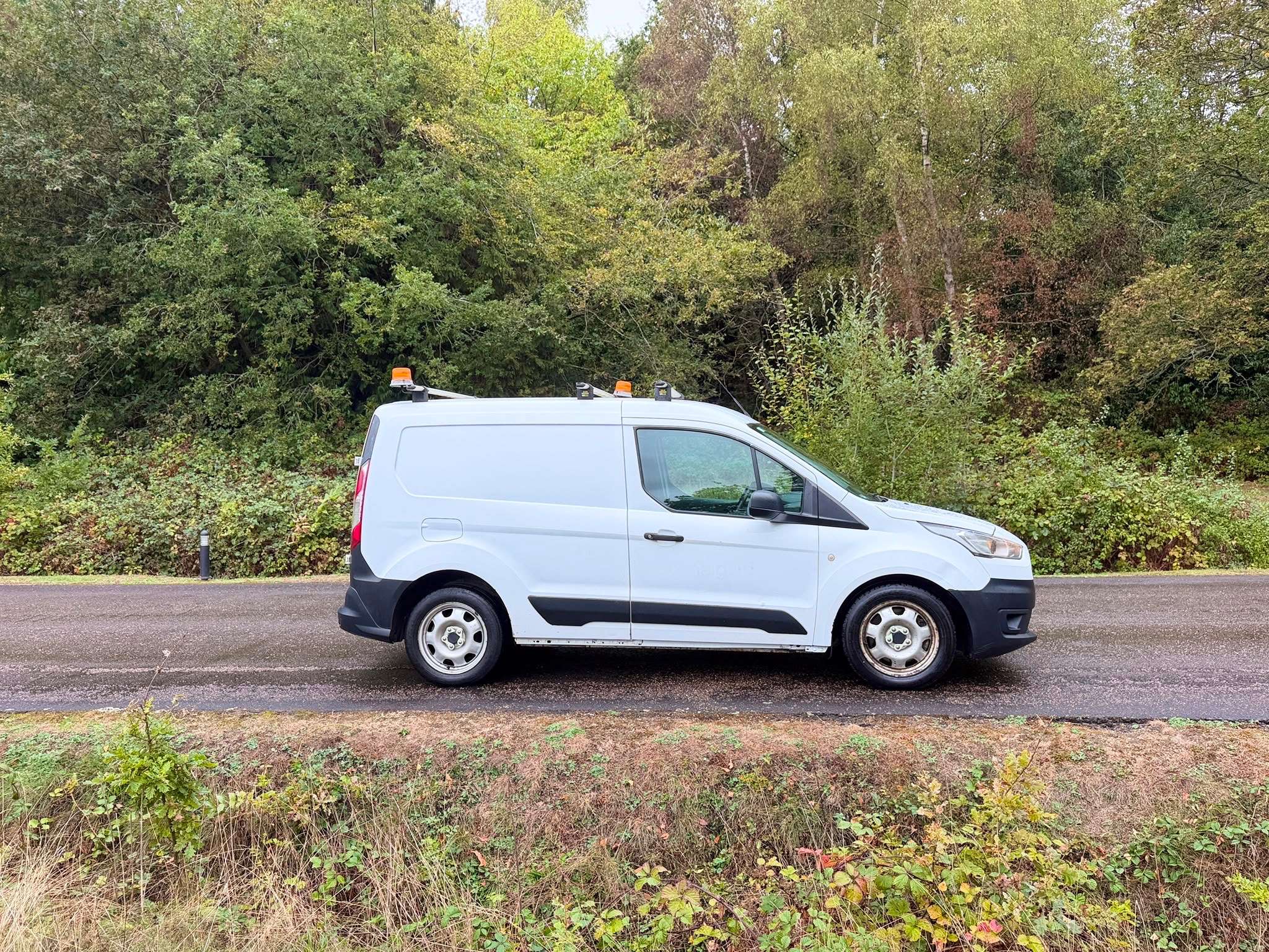 A 2018 FORD TRANSIT CONNECT 1.5 220 EcoBlue Panel Van 5dr Diesel Manual L1 Euro 6 (s/s) (100 ps) A 2018 FORD TRANSIT CONNECT 1.5 220 EcoBlue Panel Van 5dr Diesel Manual L1 Euro 6 (s/s) (100 ps)