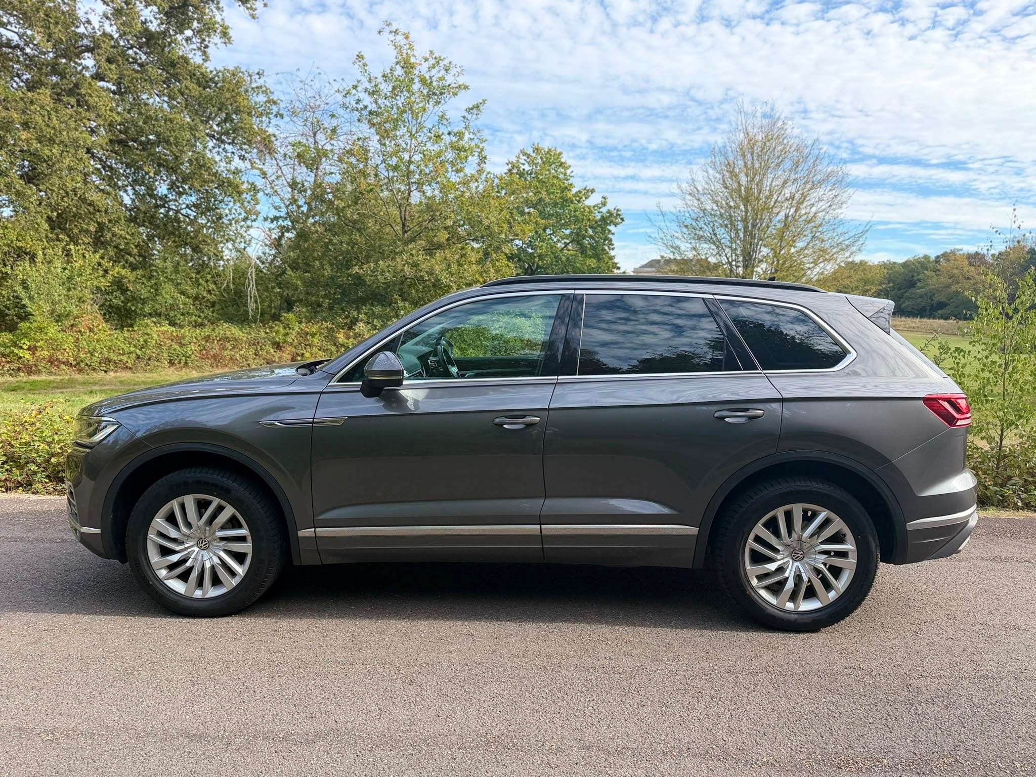 2019 VOLKSWAGEN TOUAREG 2019 VOLKSWAGEN TOUAREG