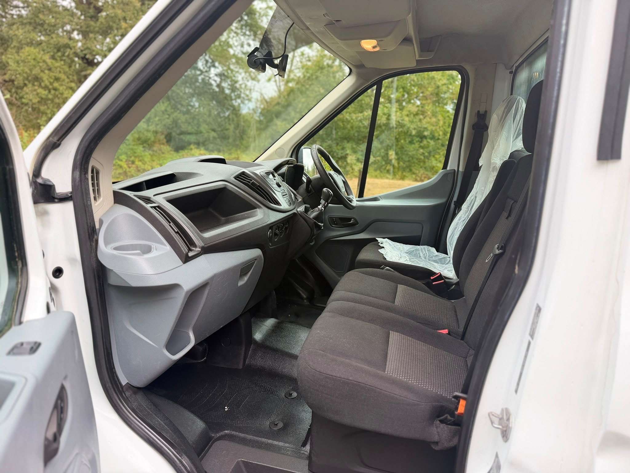 A 2017 FORD TRANSIT 2.0 350 EcoBlue Chassis Cab 2dr Diesel Manual FWD L2 H1 Euro 6 (130 ps) A 2017 FORD TRANSIT 2.0 350 EcoBlue Chassis Cab 2dr Diesel Manual FWD L2 H1 Euro 6 (130 ps)