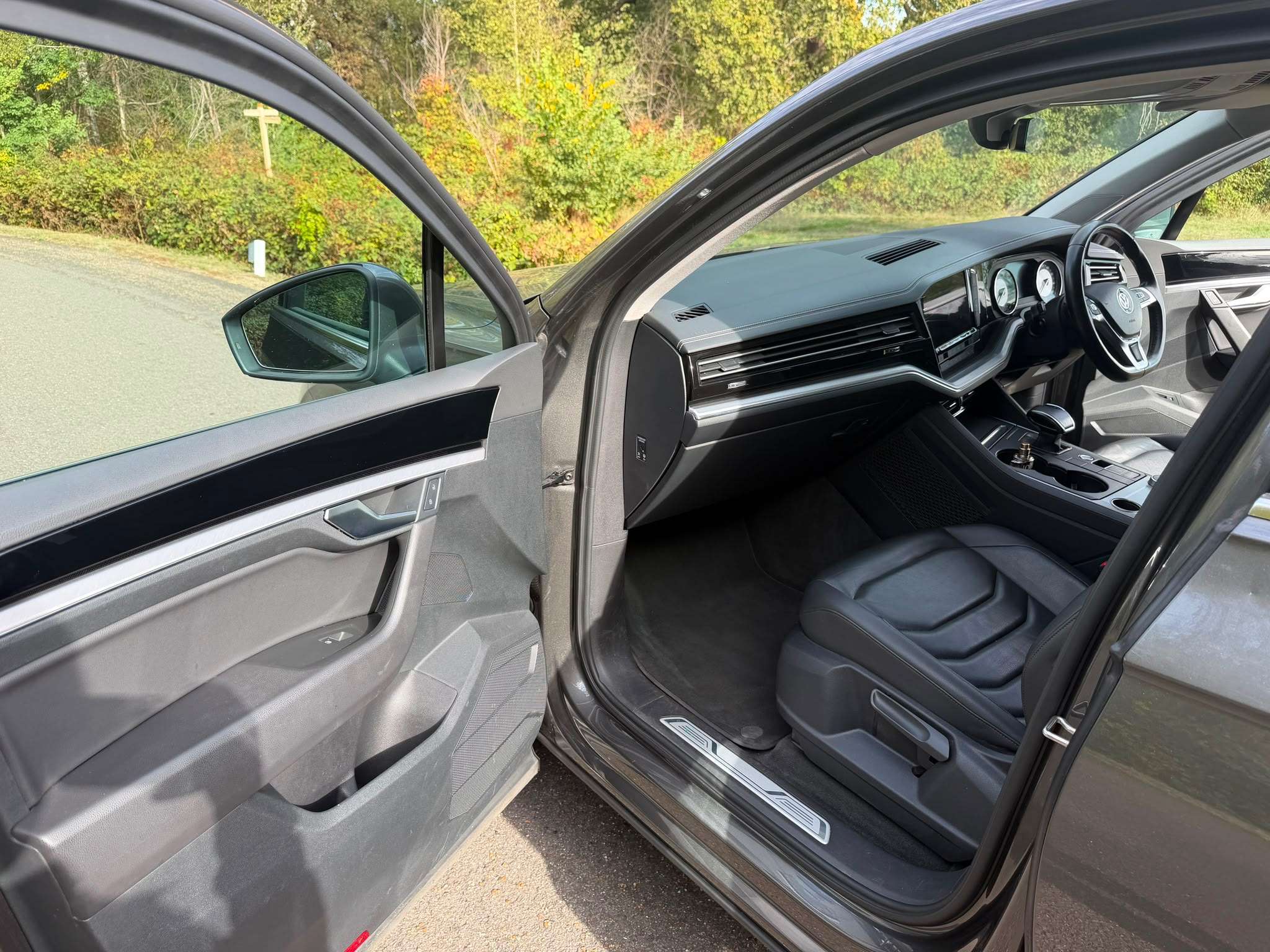 2019 VOLKSWAGEN TOUAREG 2019 VOLKSWAGEN TOUAREG