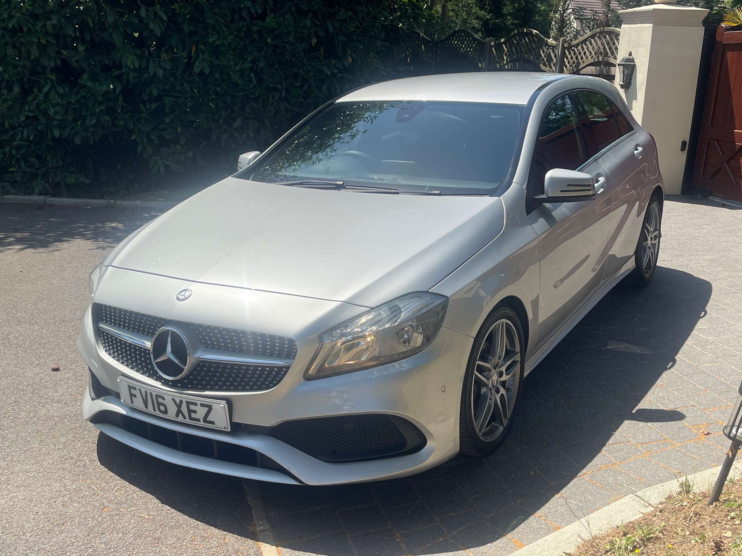 A 2016 MERCEDES-BENZ A CLASS 2.1 A200d AMG Line Hatchback 5dr Diesel Manual Euro 6 (s/s) (136 ps) A 2016 MERCEDES-BENZ A CLASS 2.1 A200d AMG Line Hatchback 5dr Diesel Manual Euro 6 (s/s) (136 ps)