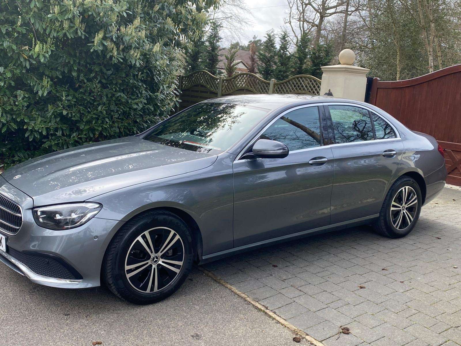 A 2022 MERCEDES-BENZ E CLASS 2.0 E220dh MHEV Sport Saloon 4dr Diesel Hybrid G-Tronic+ Euro 6 (s/s) (220 ps) A 2022 MERCEDES-BENZ E CLASS 2.0 E220dh MHEV Sport Saloon 4dr Diesel Hybrid G-Tronic+ Euro 6 (s/s) (220 ps)