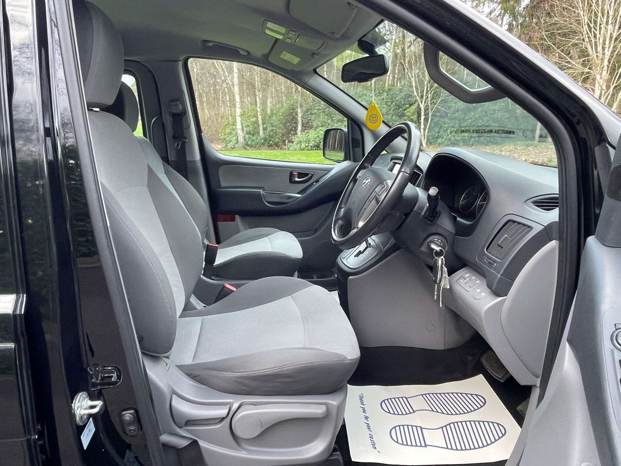 A 2018 HYUNDAI I800 2.5 CRDi SE Nav Auto Euro 6 5dr A 2018 HYUNDAI I800 2.5 CRDi SE Nav Auto Euro 6 5dr