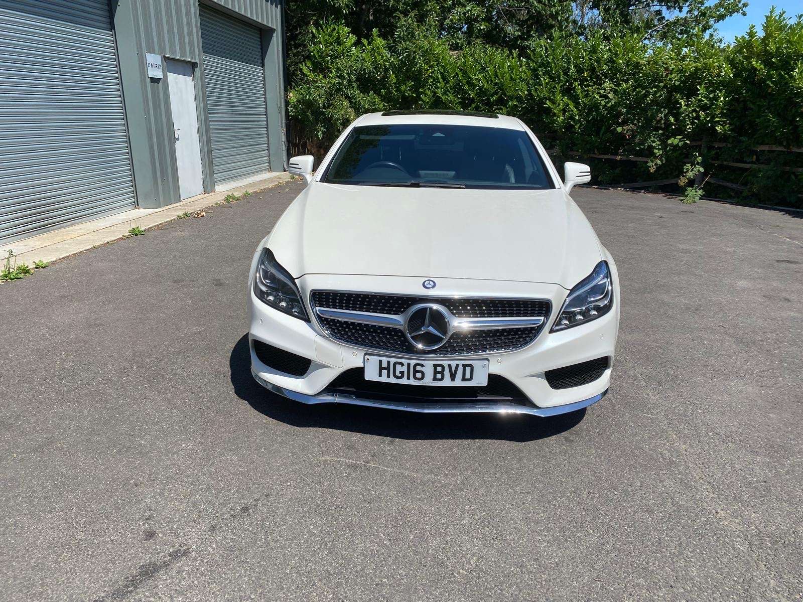 A 2016 MERCEDES-BENZ CLS CLASS 3.0 CLS350d V6 AMG Line (Premium) Coupe 4dr Diesel G-Tronic+ Euro 6 (s/s) (258 ps) A 2016 MERCEDES-BENZ CLS CLASS 3.0 CLS350d V6 AMG Line (Premium) Coupe 4dr Diesel G-Tronic+ Euro 6 (s/s) (258 ps)