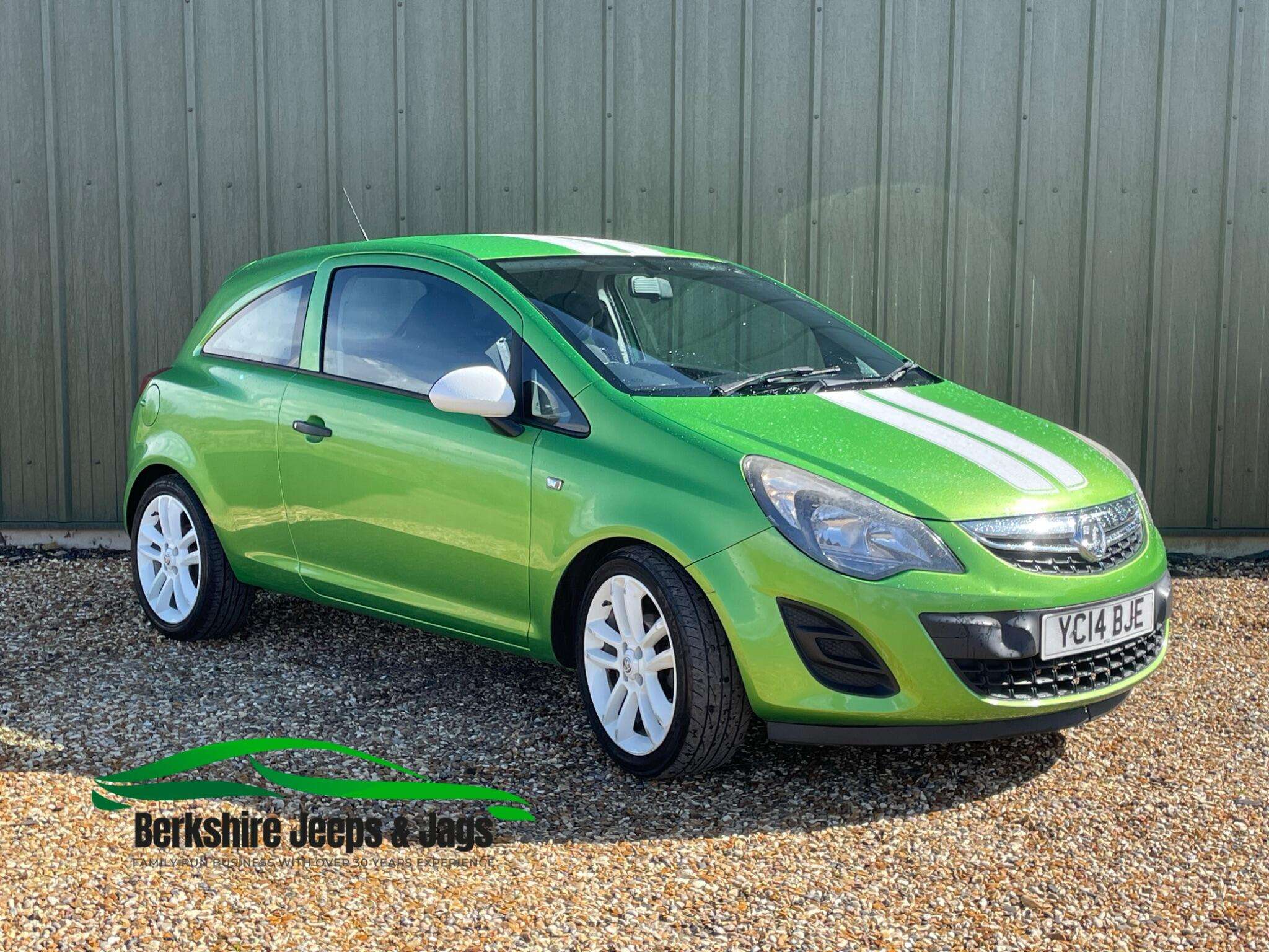 A 2014 VAUXHALL CORSA 1.2 16V Sting Euro 5 3dr (A/C) A 2014 VAUXHALL CORSA 1.2 16V Sting Euro 5 3dr (A/C)