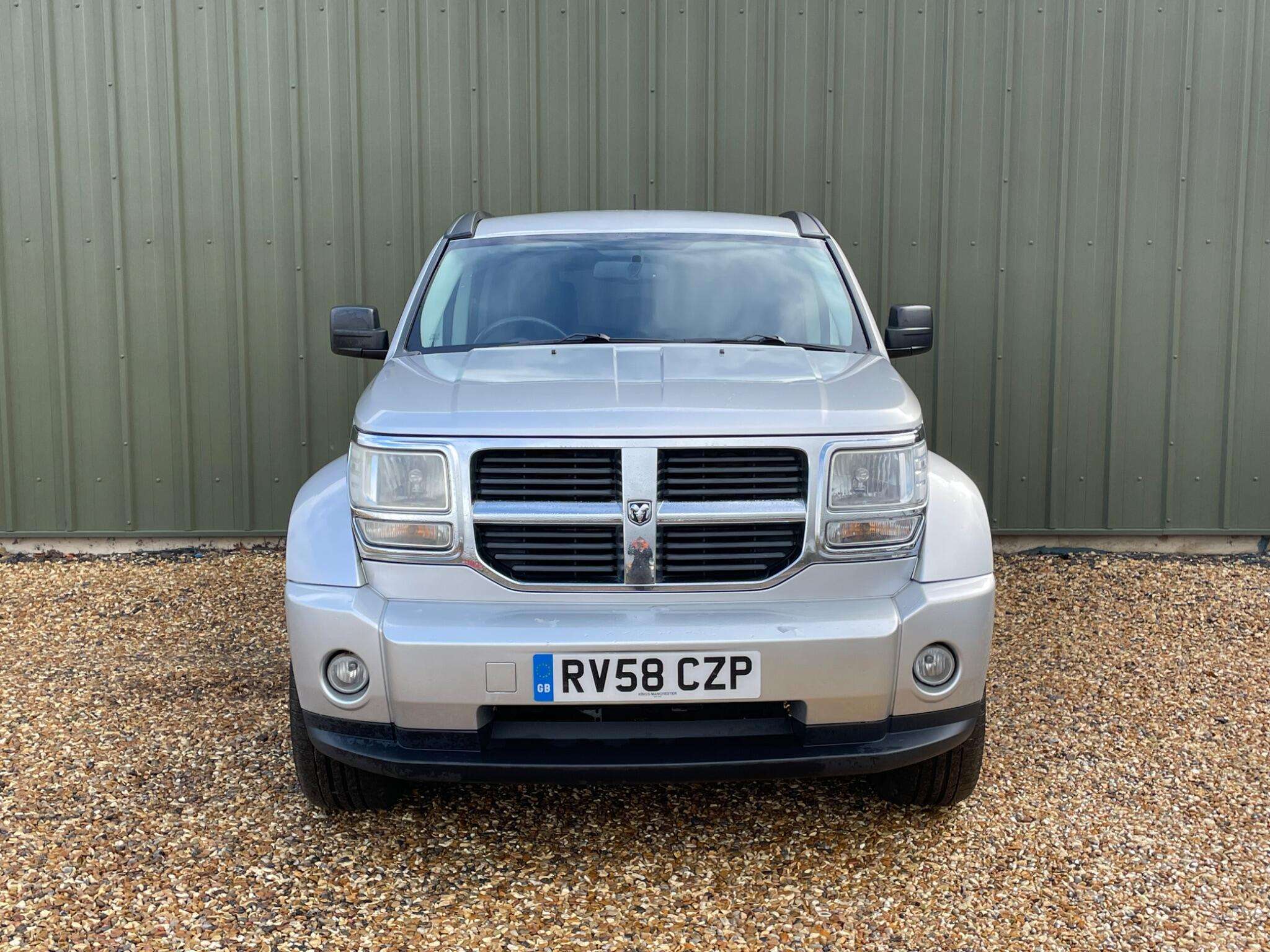 A 2008 DODGE NITRO 3.7 V6 SXT 5dr A 2008 DODGE NITRO 3.7 V6 SXT 5dr