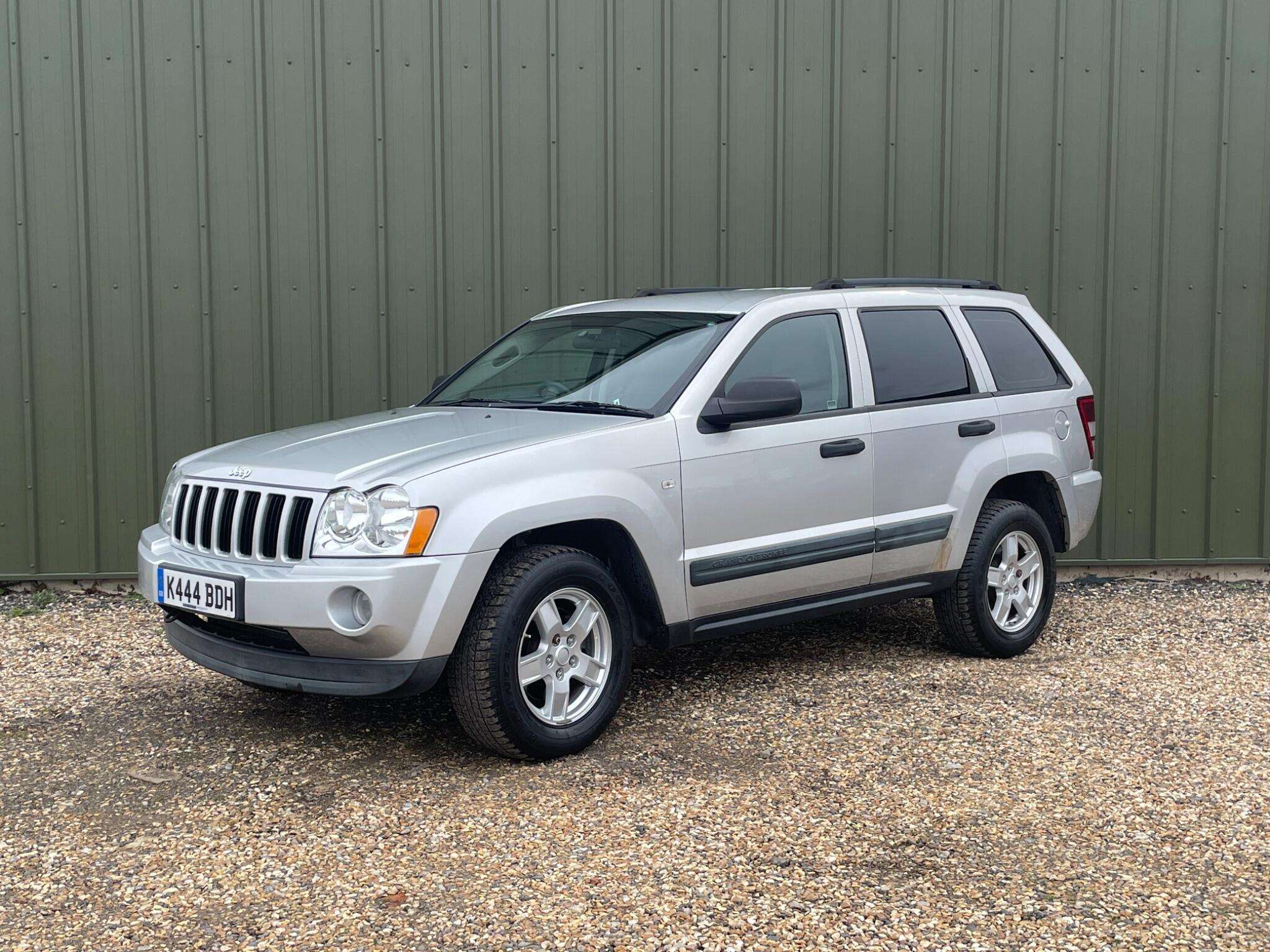 A 2008 JEEP GRAND CHEROKEE 3.0 CRD Predator 4WD 5dr A 2008 JEEP GRAND CHEROKEE 3.0 CRD Predator 4WD 5dr