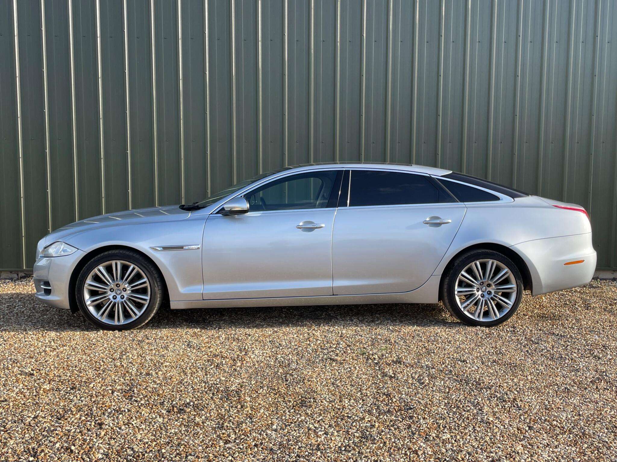 2010 JAGUAR XJ 2010 JAGUAR XJ