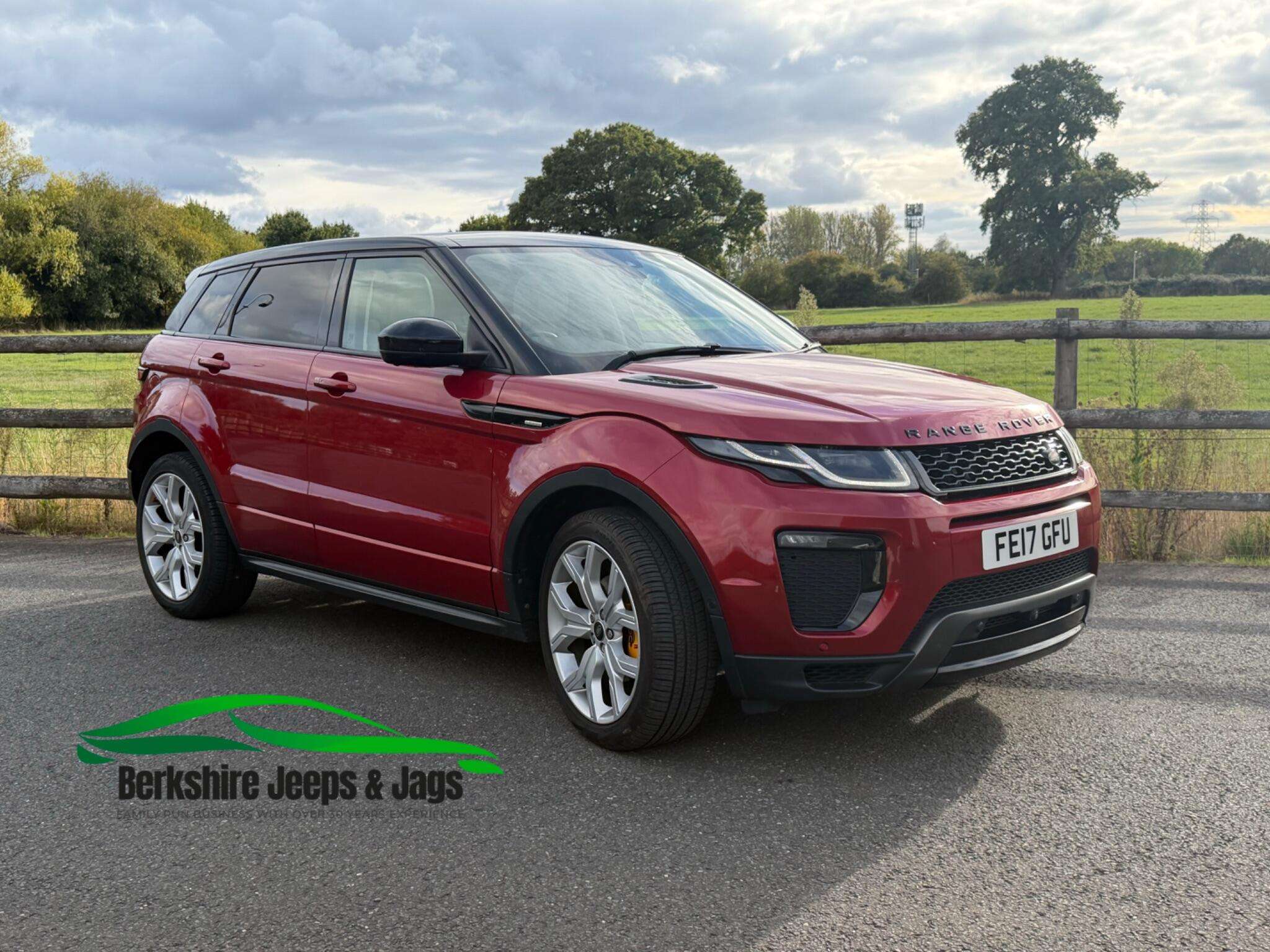 A 2017 LAND ROVER RANGE ROVER EVOQUE 2.0 TD4 Autobiography Auto 4WD Euro 6 (s/s) 5dr A 2017 LAND ROVER RANGE ROVER EVOQUE 2.0 TD4 Autobiography Auto 4WD Euro 6 (s/s) 5dr