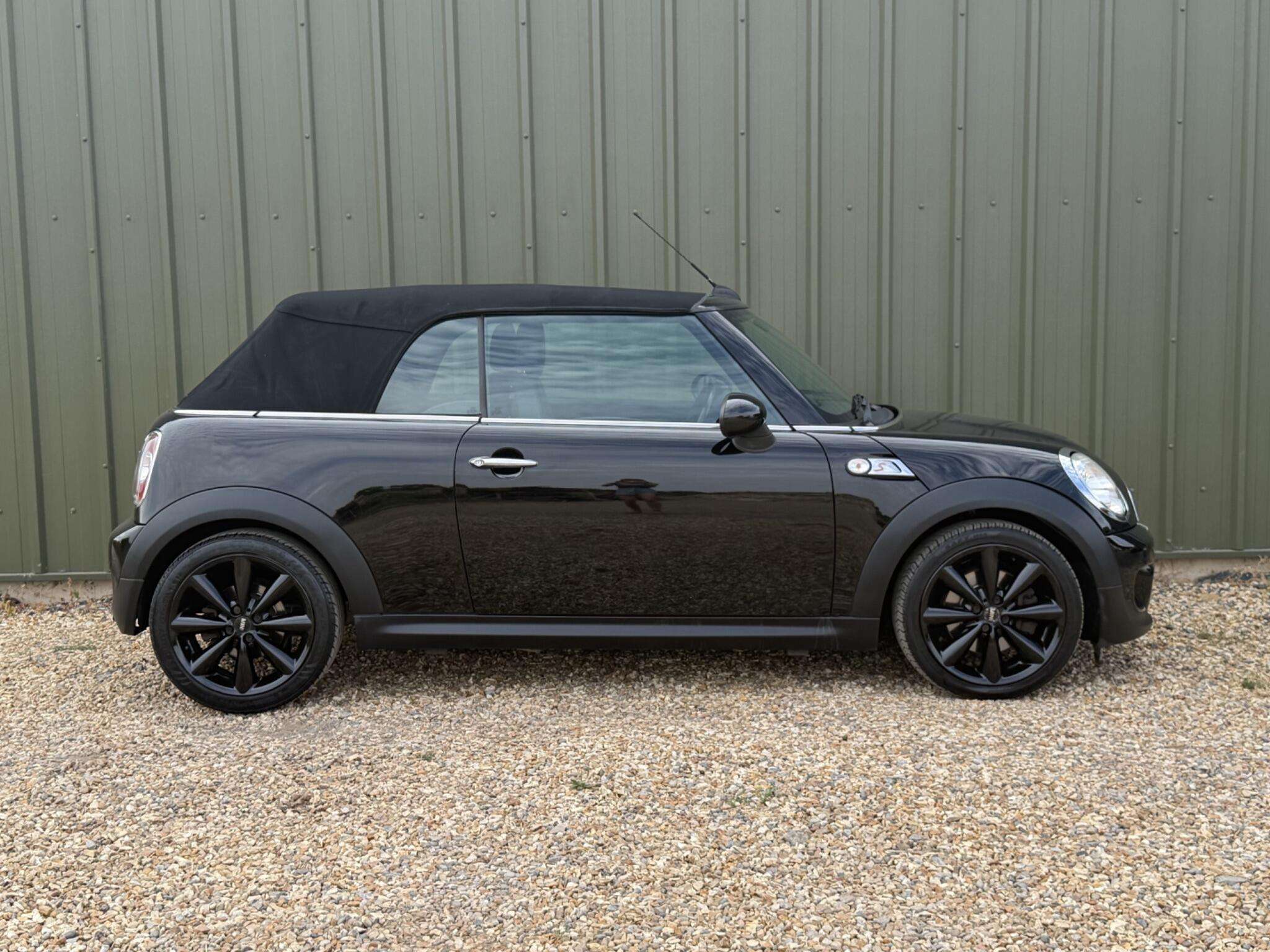 2010 MINI CONVERTIBLE 2010 MINI CONVERTIBLE