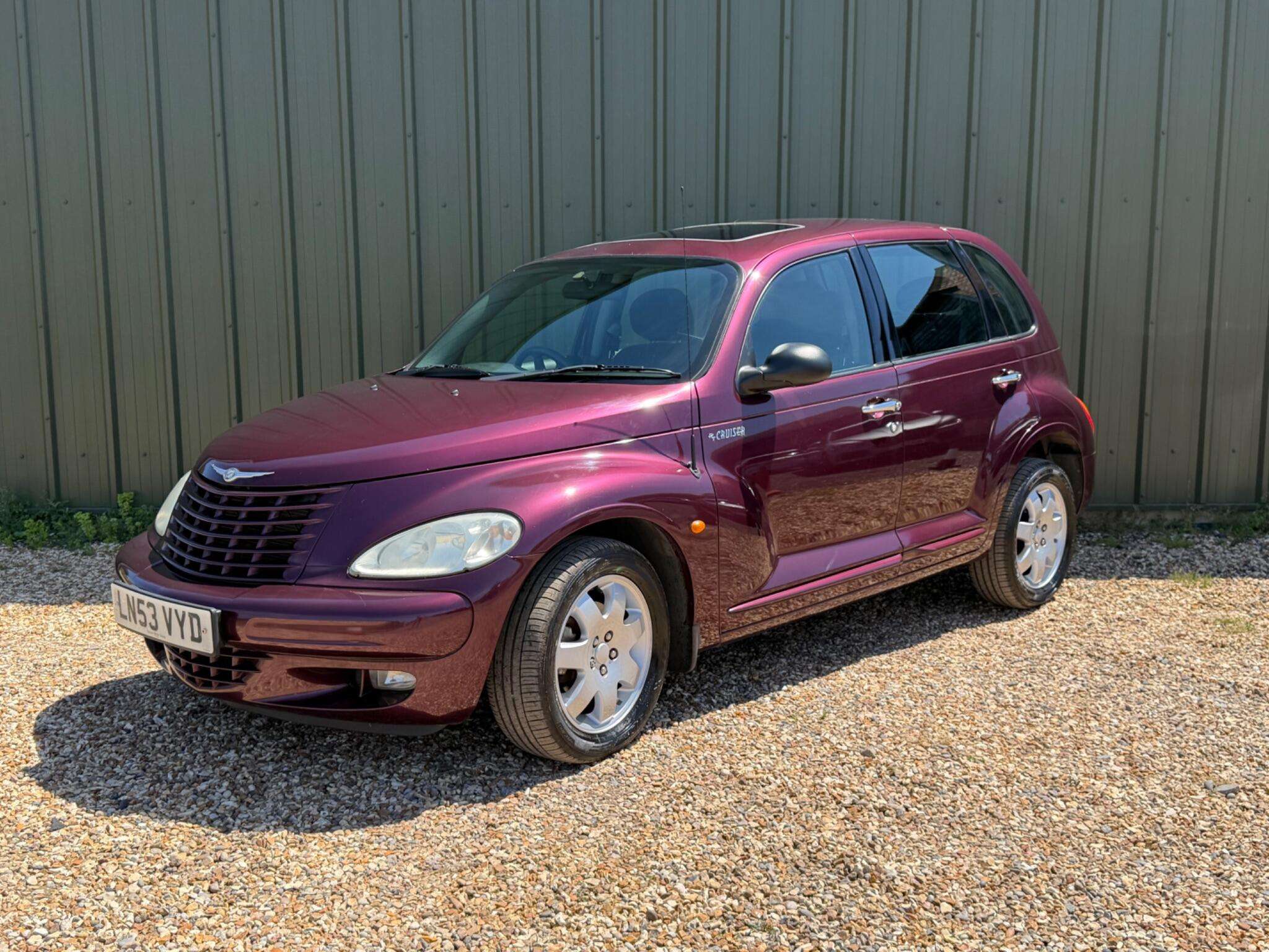 A 2003 CHRYSLER PT CRUISER 2.0 Touring 5dr A 2003 CHRYSLER PT CRUISER 2.0 Touring 5dr