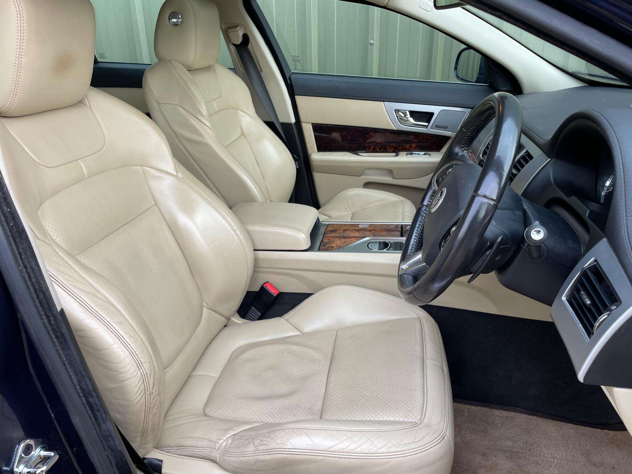 2013 JAGUAR XF 2013 JAGUAR XF