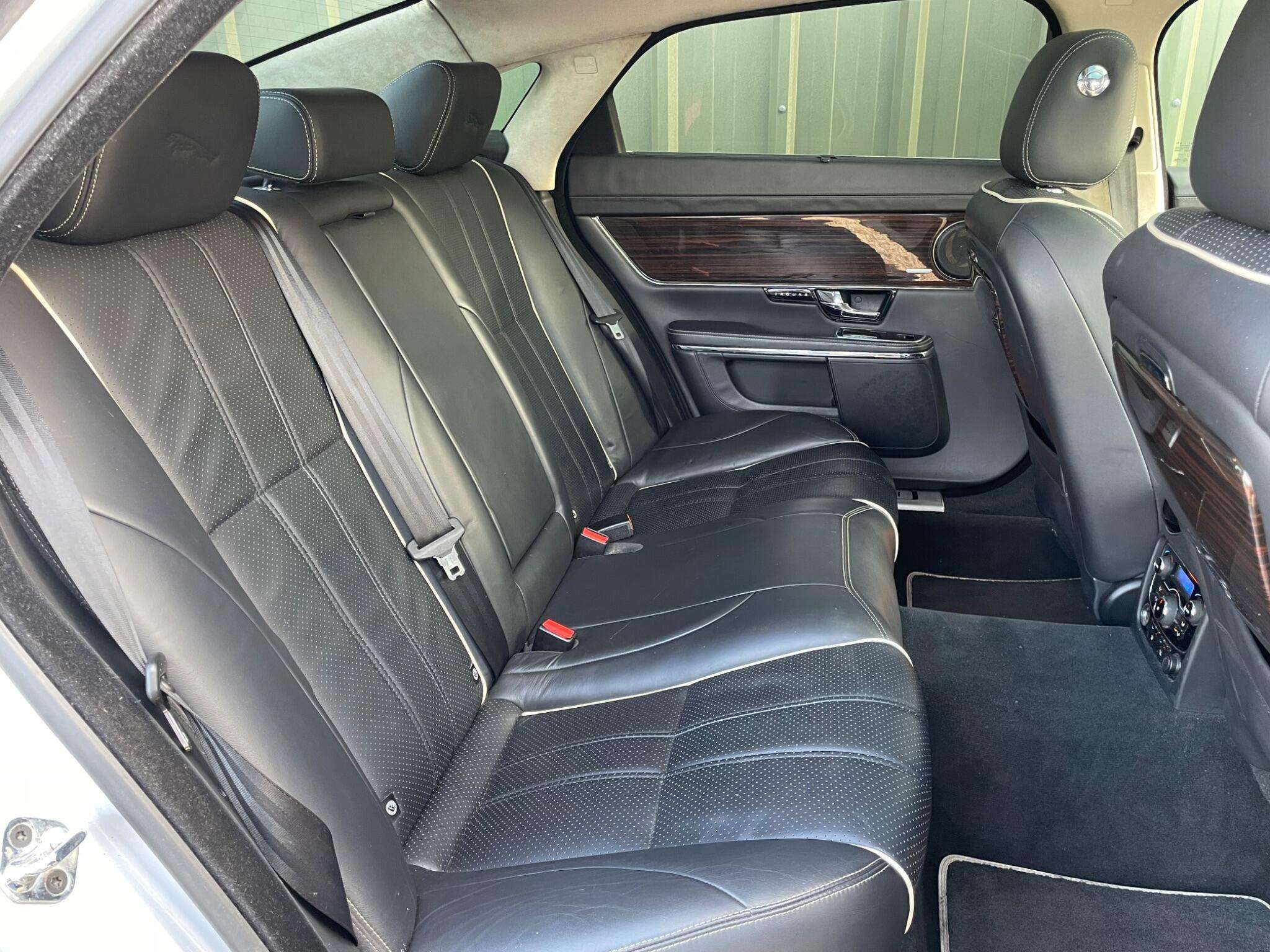 2010 JAGUAR XJ 2010 JAGUAR XJ