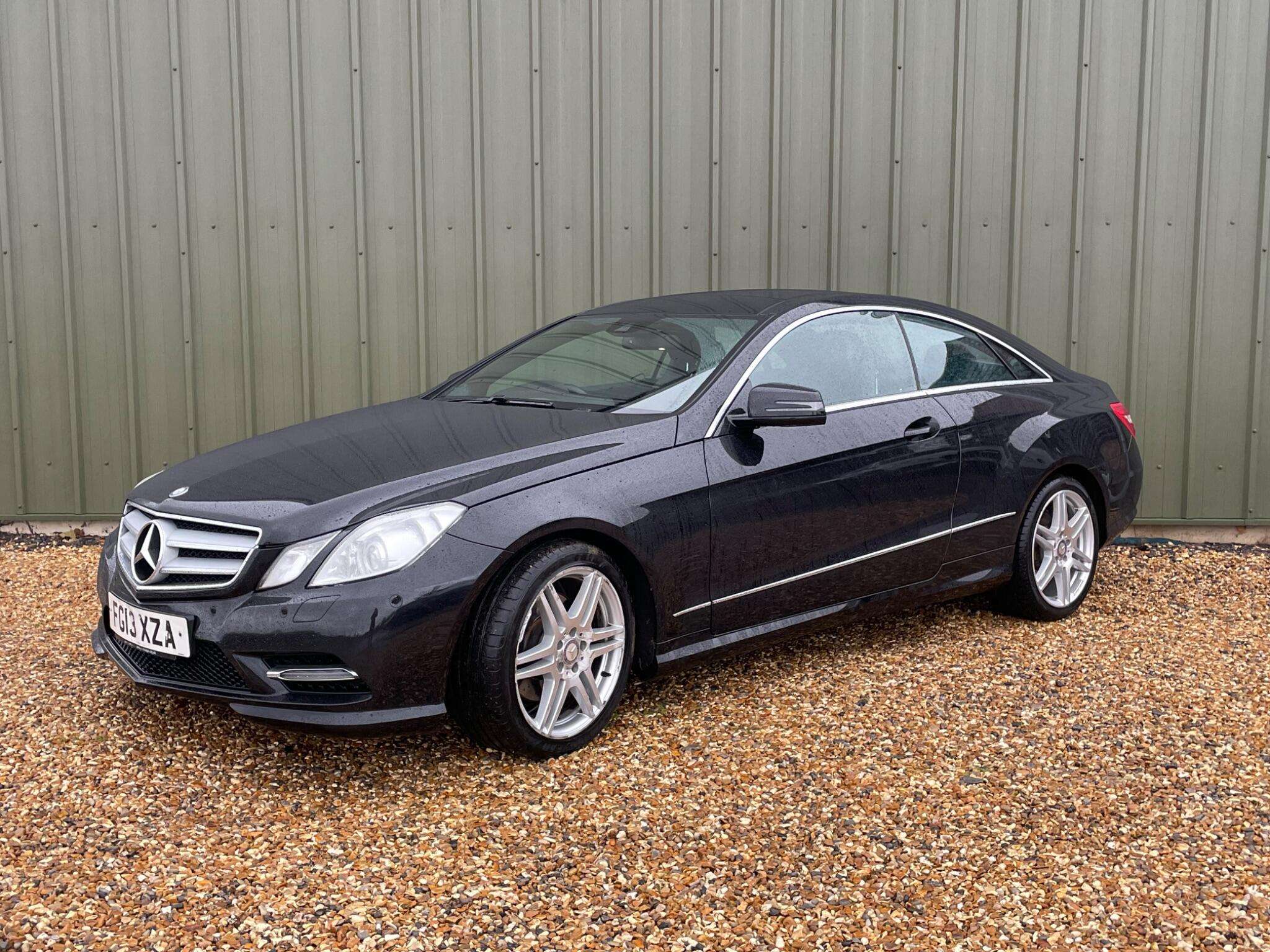 A 2013 MERCEDES-BENZ E CLASS 1.8 E200 BlueEfficiency Sport G-Tronic+ Euro 5 (s/s) 2dr A 2013 MERCEDES-BENZ E CLASS 1.8 E200 BlueEfficiency Sport G-Tronic+ Euro 5 (s/s) 2dr