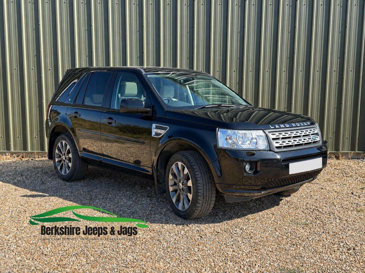 A 2012 LAND ROVER FREELANDER 2 2.2 SD4 HSE CommandShift 4WD Euro 5 5dr A 2012 LAND ROVER FREELANDER 2 2.2 SD4 HSE CommandShift 4WD Euro 5 5dr