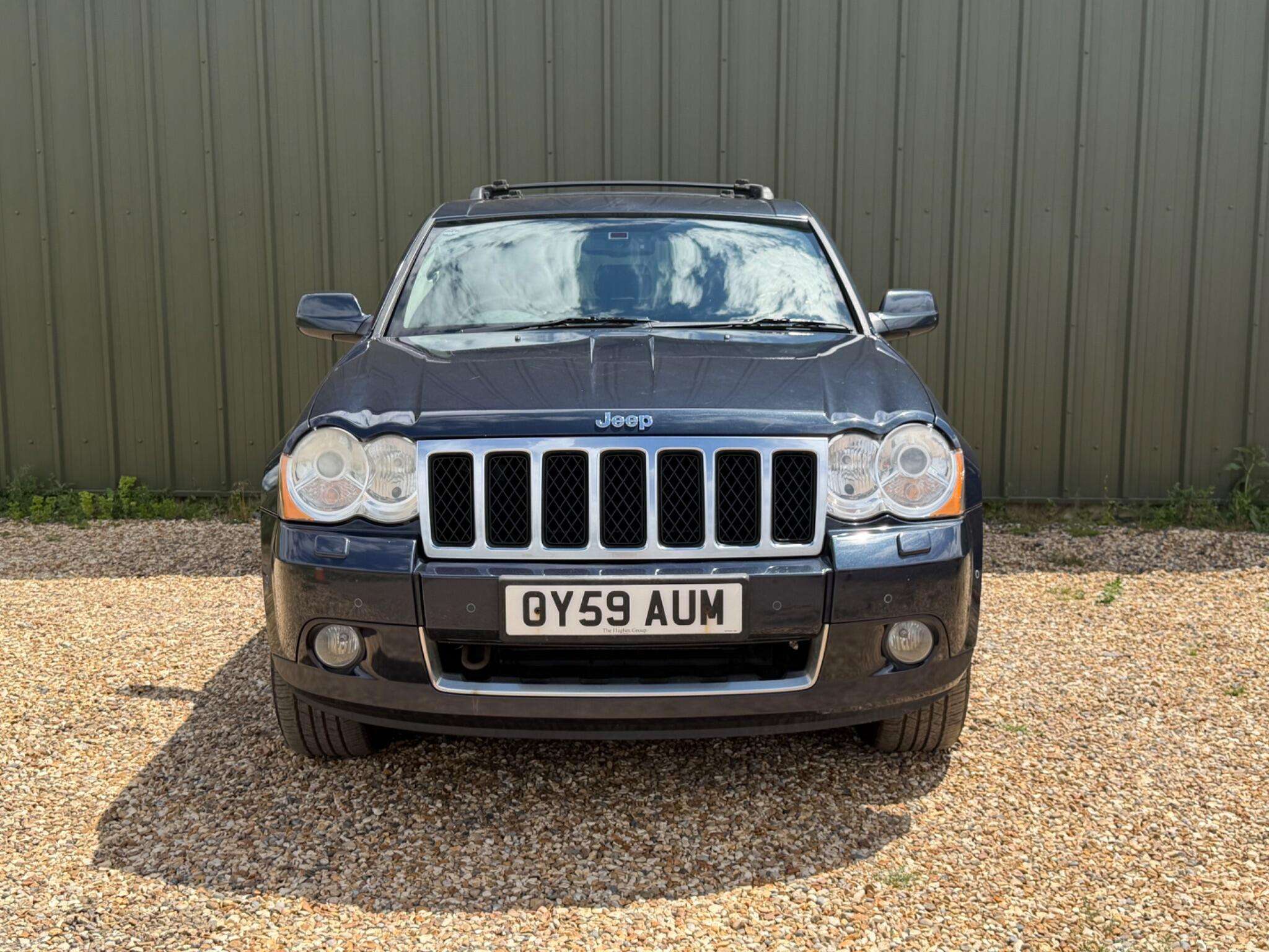 A 2009 JEEP GRAND CHEROKEE 3.0 CRD Overland 4WD 5dr A 2009 JEEP GRAND CHEROKEE 3.0 CRD Overland 4WD 5dr