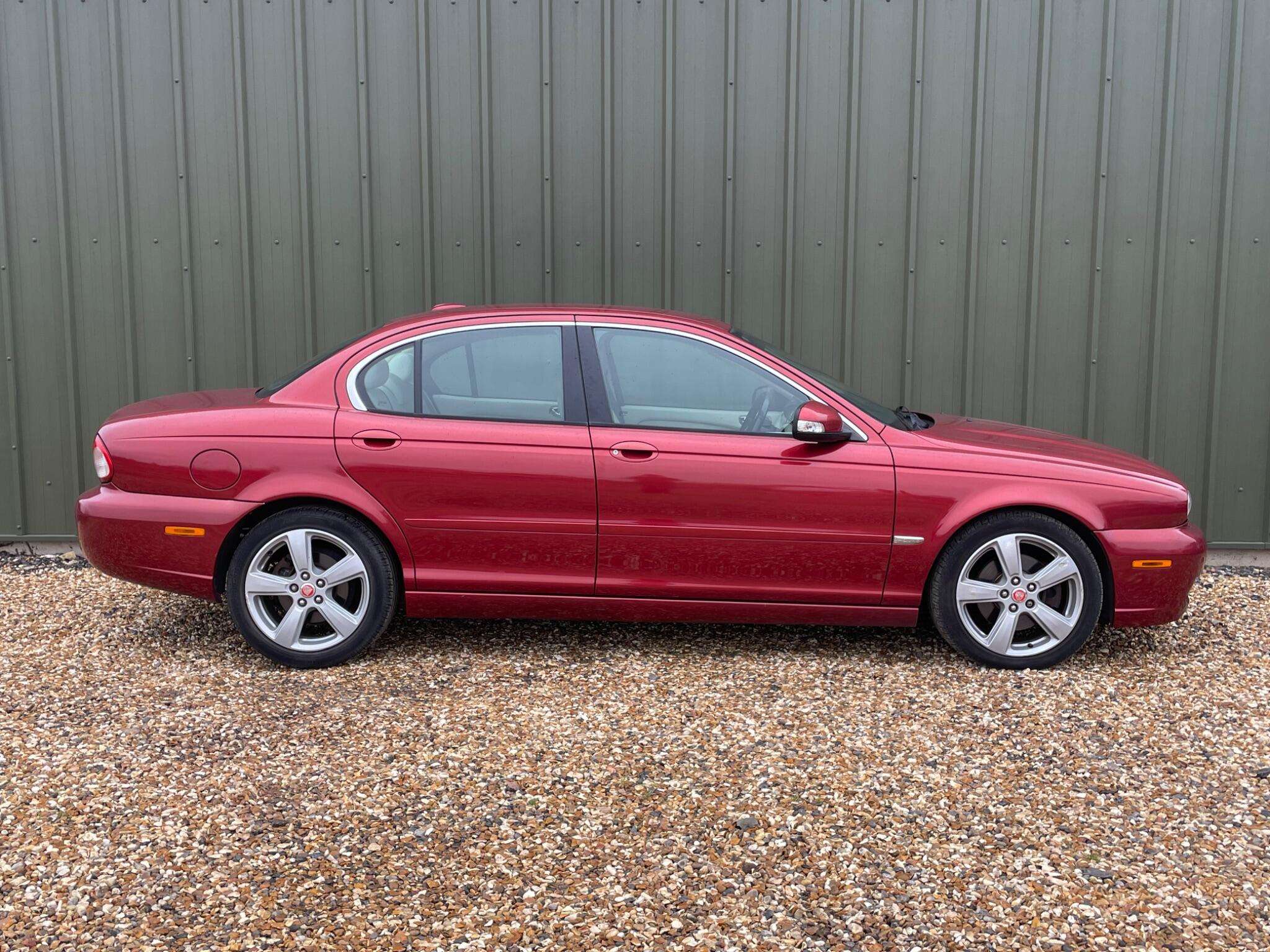 A 2008 JAGUAR X-TYPE 2.2D DPF SE 4dr A 2008 JAGUAR X-TYPE 2.2D DPF SE 4dr