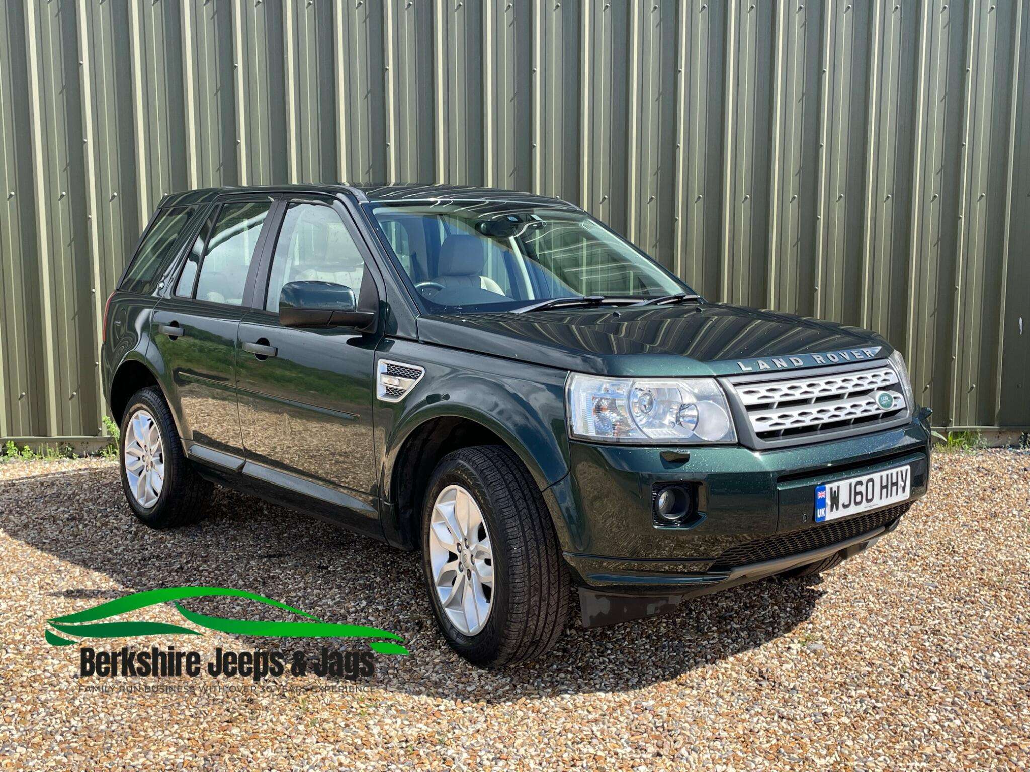 A 2010 LAND ROVER FREELANDER 2 2.2 SD4 HSE CommandShift 4WD Euro 5 5dr A 2010 LAND ROVER FREELANDER 2 2.2 SD4 HSE CommandShift 4WD Euro 5 5dr