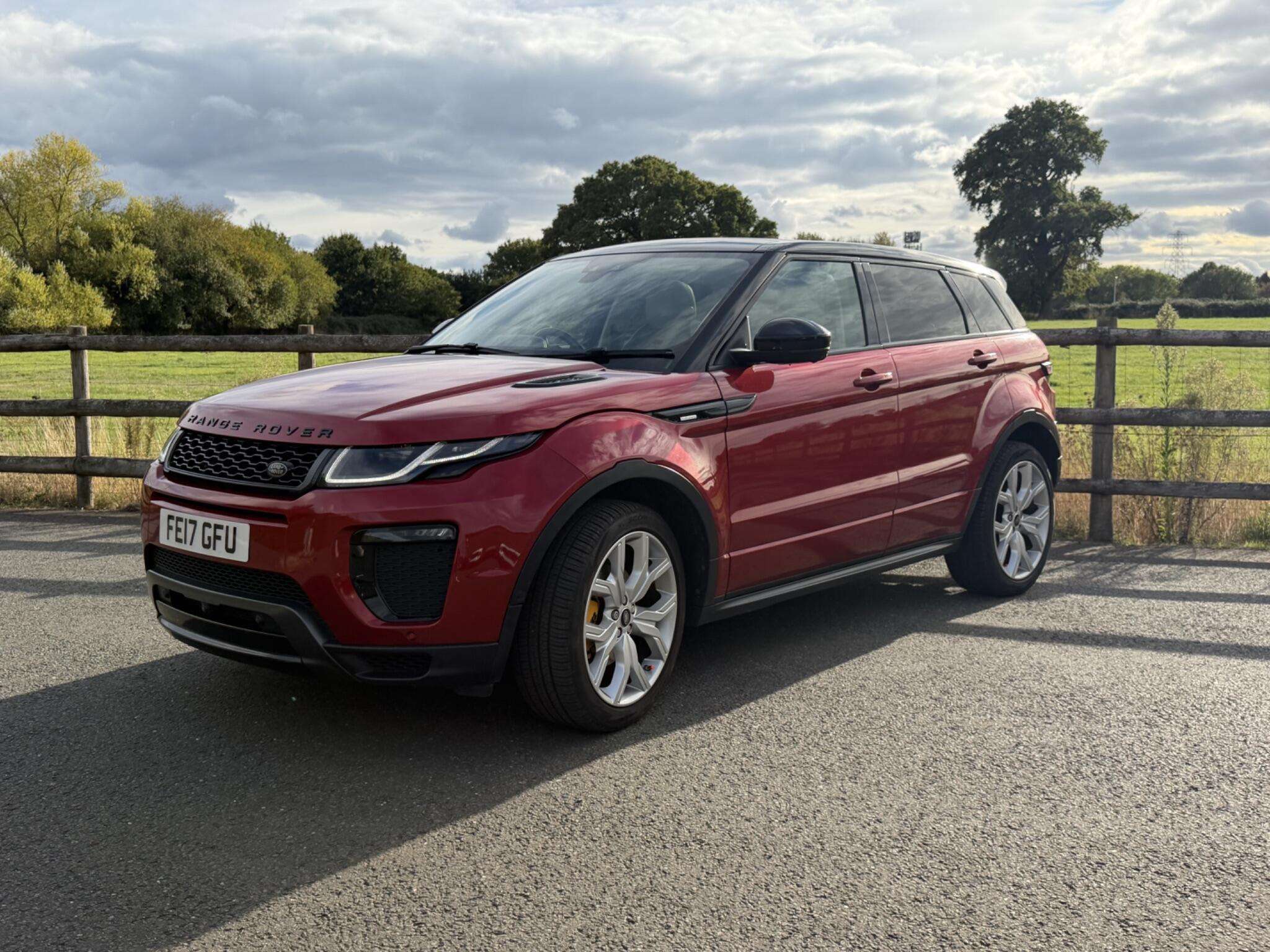 A 2017 LAND ROVER RANGE ROVER EVOQUE 2.0 TD4 Autobiography Auto 4WD Euro 6 (s/s) 5dr A 2017 LAND ROVER RANGE ROVER EVOQUE 2.0 TD4 Autobiography Auto 4WD Euro 6 (s/s) 5dr