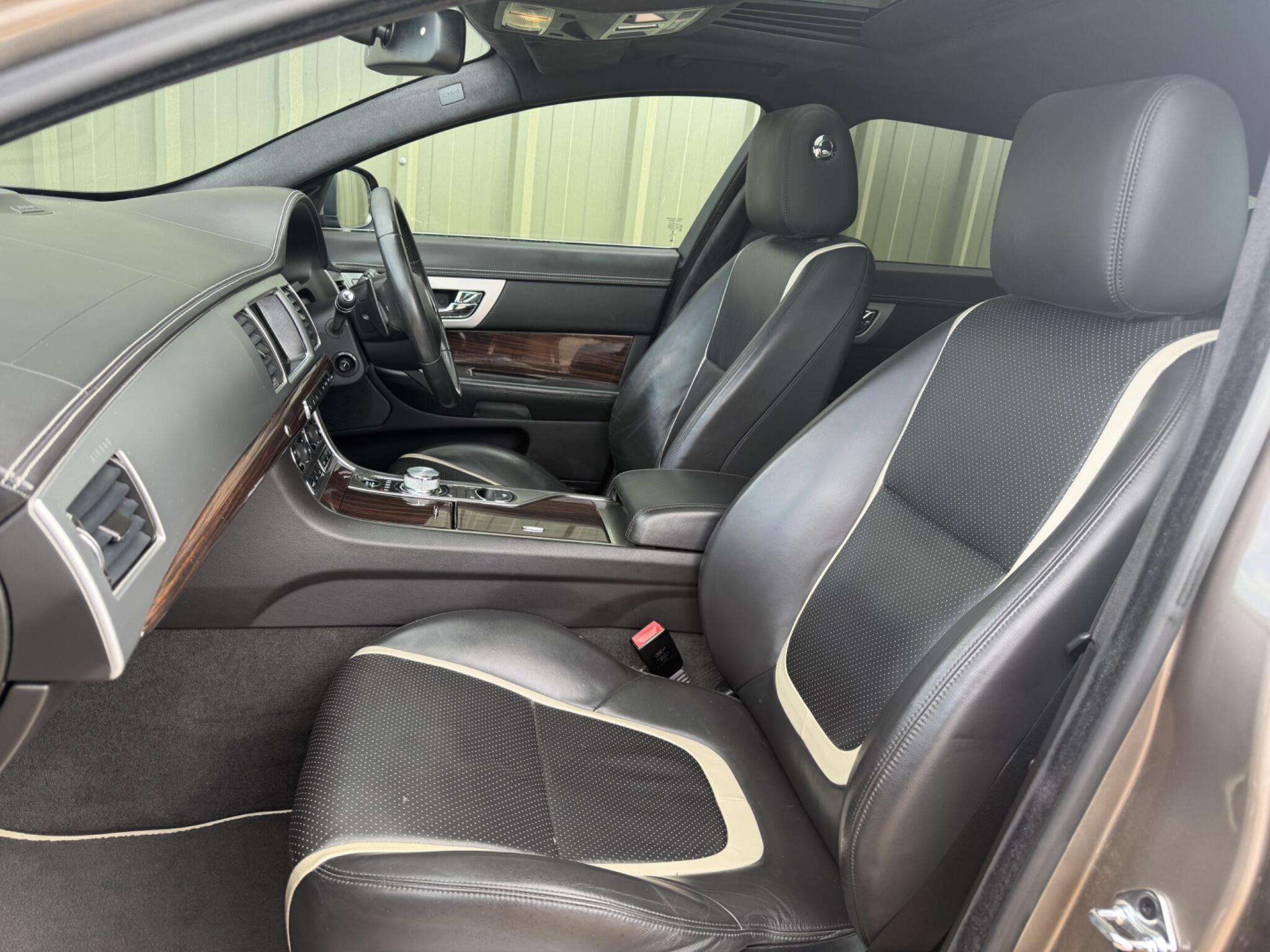 2015 JAGUAR XF 2015 JAGUAR XF