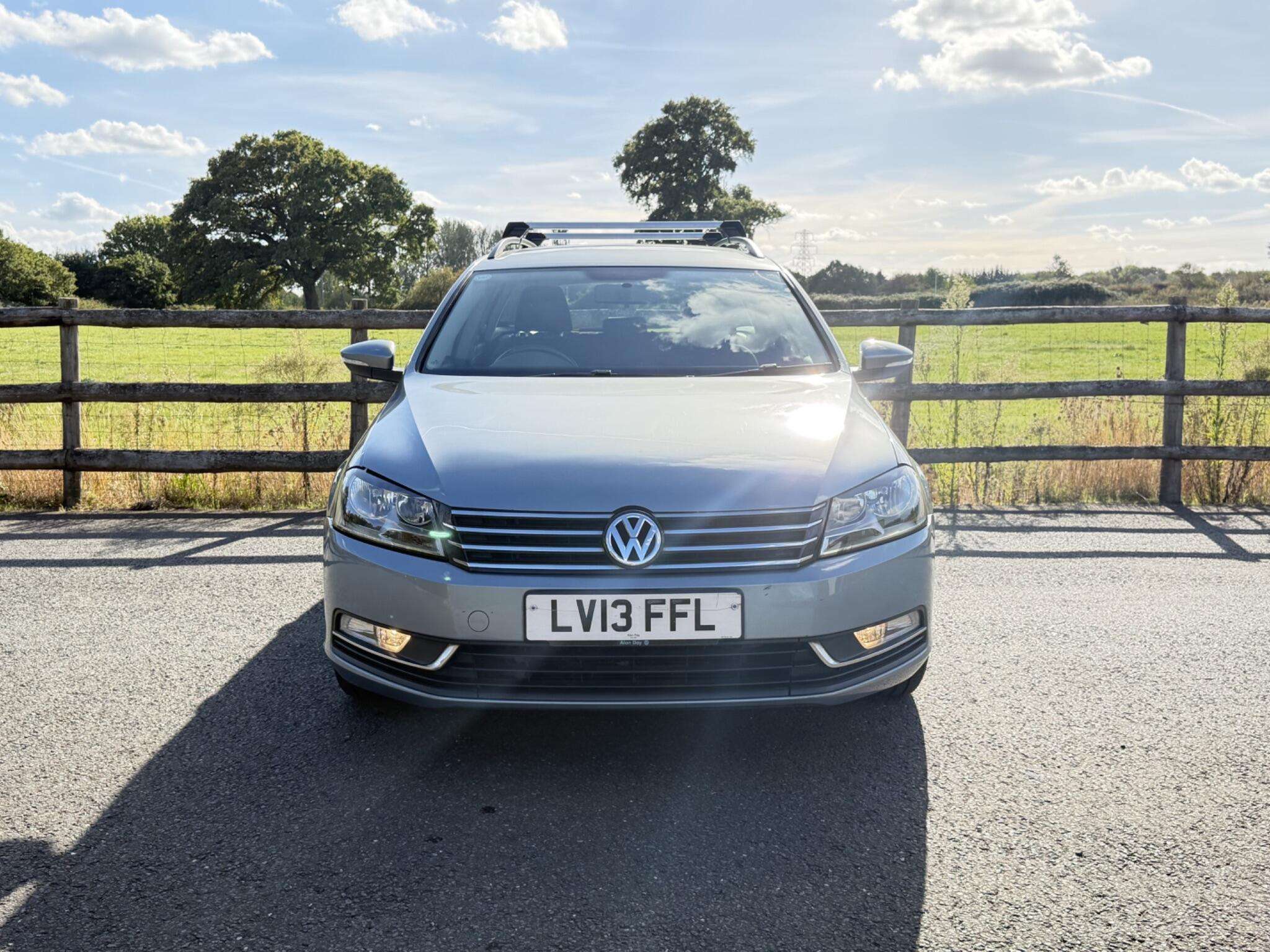 A 2013 VOLKSWAGEN PASSAT 1.6 TDI BlueMotion Tech S Euro 5 (s/s) 5dr A 2013 VOLKSWAGEN PASSAT 1.6 TDI BlueMotion Tech S Euro 5 (s/s) 5dr