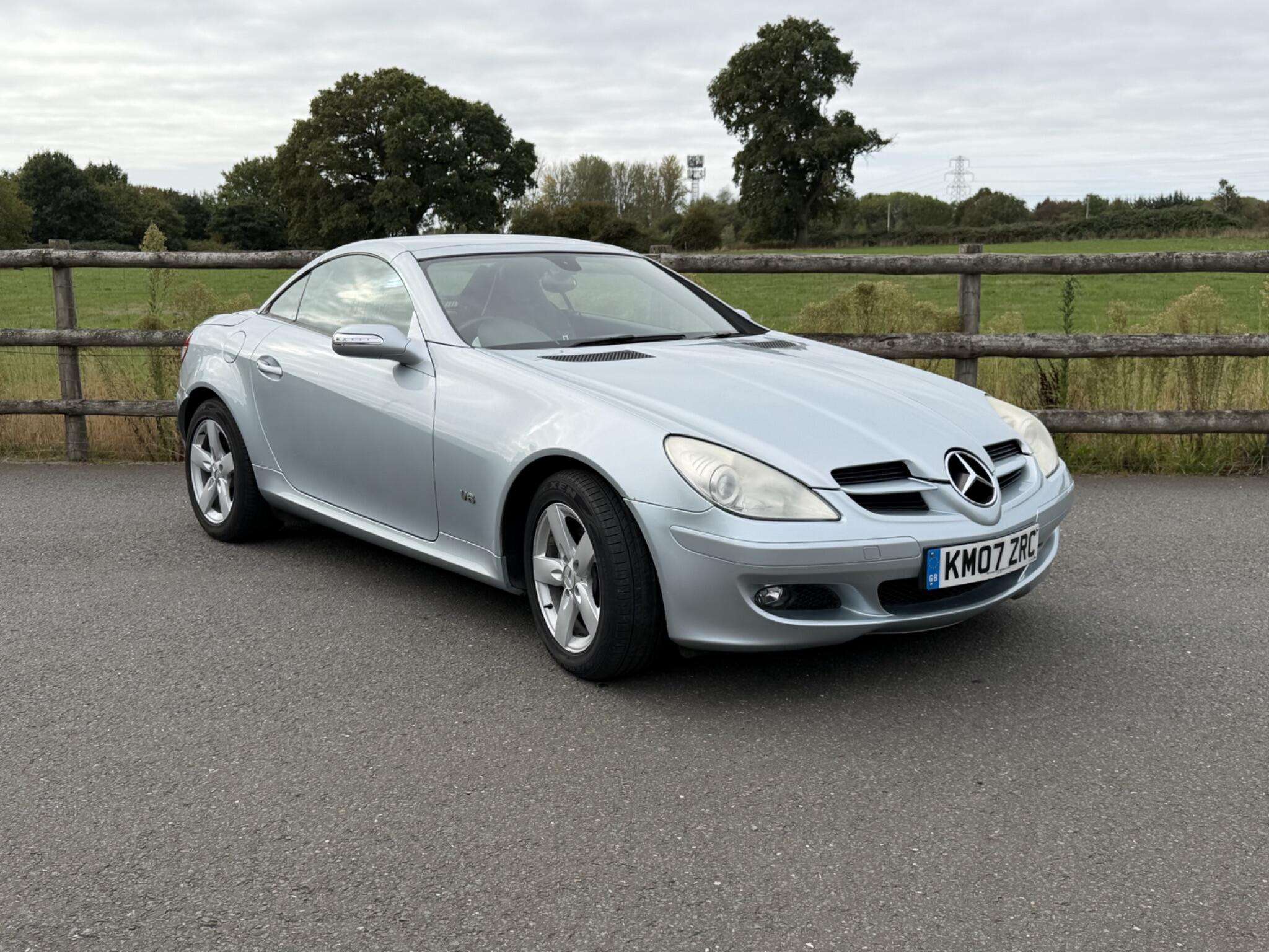 A 2007 MERCEDES-BENZ SLK 3.0 SLK280 7G-Tronic 2dr A 2007 MERCEDES-BENZ SLK 3.0 SLK280 7G-Tronic 2dr