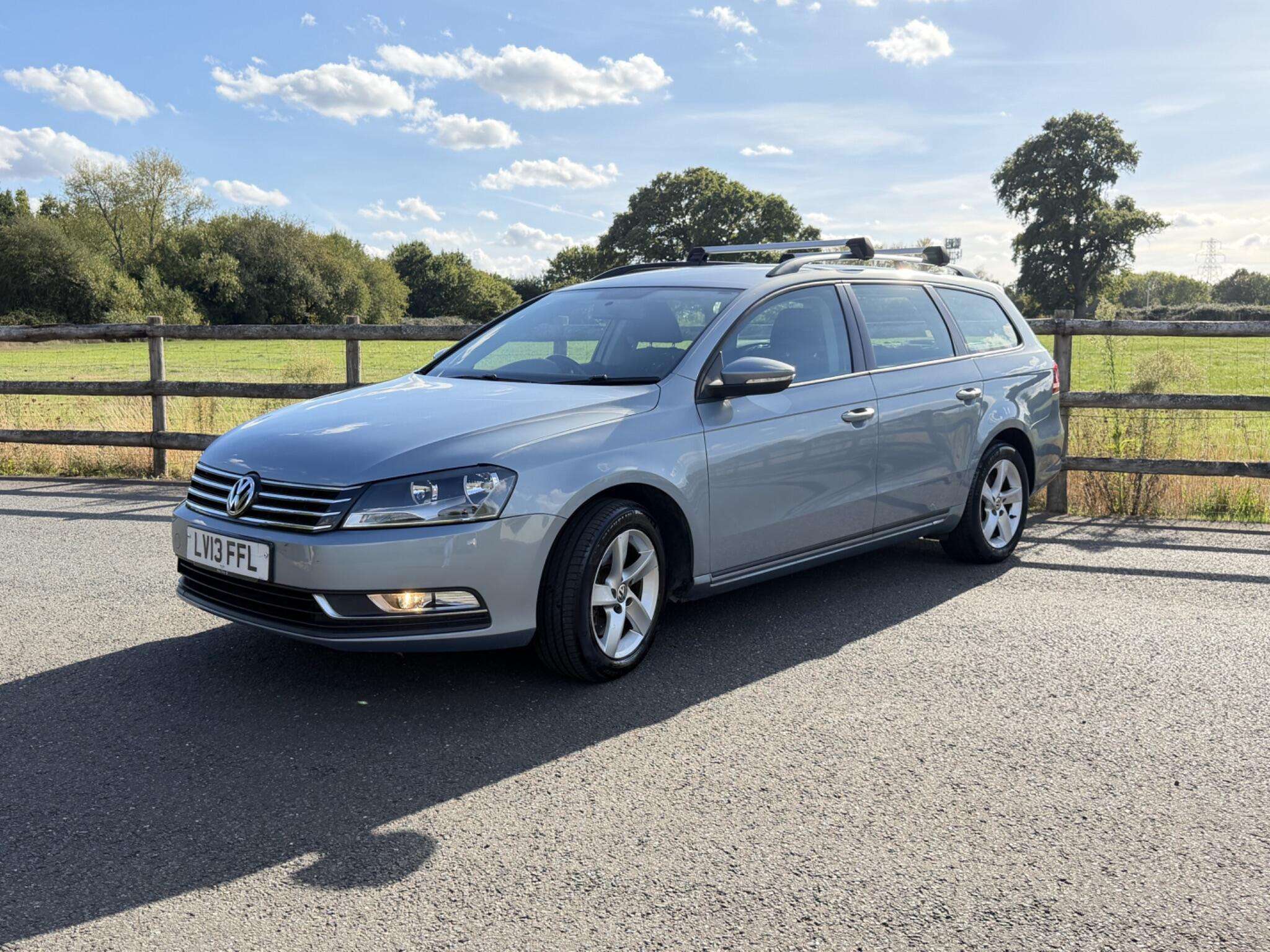 A 2013 VOLKSWAGEN PASSAT 1.6 TDI BlueMotion Tech S Euro 5 (s/s) 5dr A 2013 VOLKSWAGEN PASSAT 1.6 TDI BlueMotion Tech S Euro 5 (s/s) 5dr