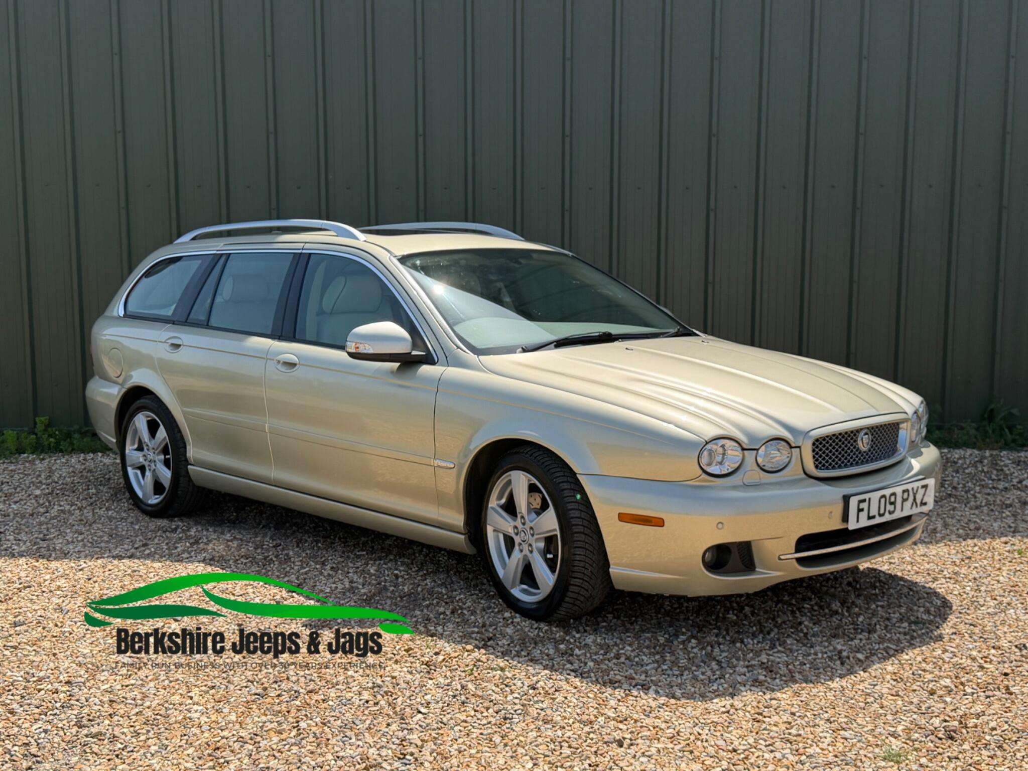 A 2009 JAGUAR X-TYPE 3.0 V6 Sovereign (AWD) 5dr A 2009 JAGUAR X-TYPE 3.0 V6 Sovereign (AWD) 5dr