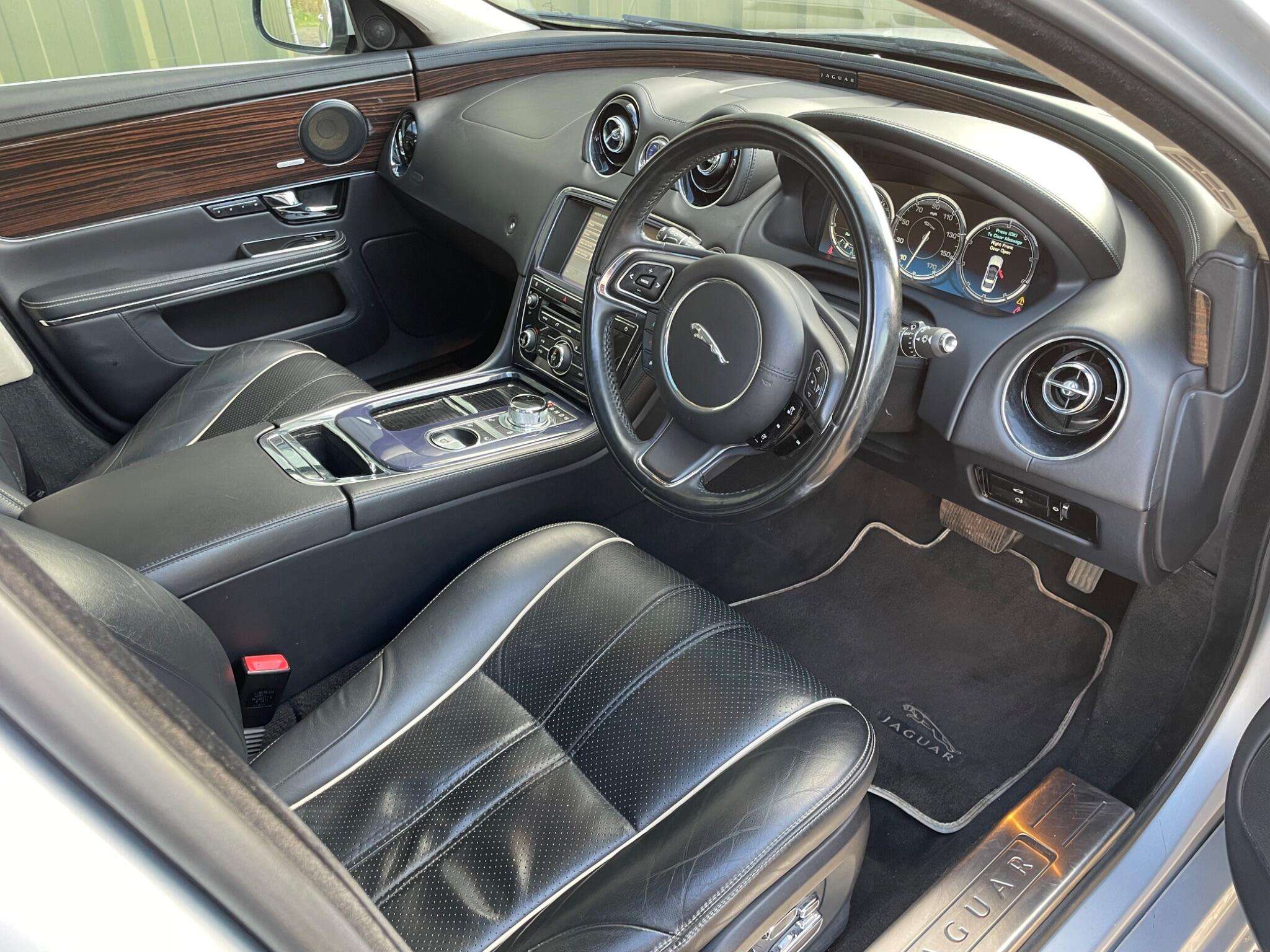 2010 JAGUAR XJ 2010 JAGUAR XJ