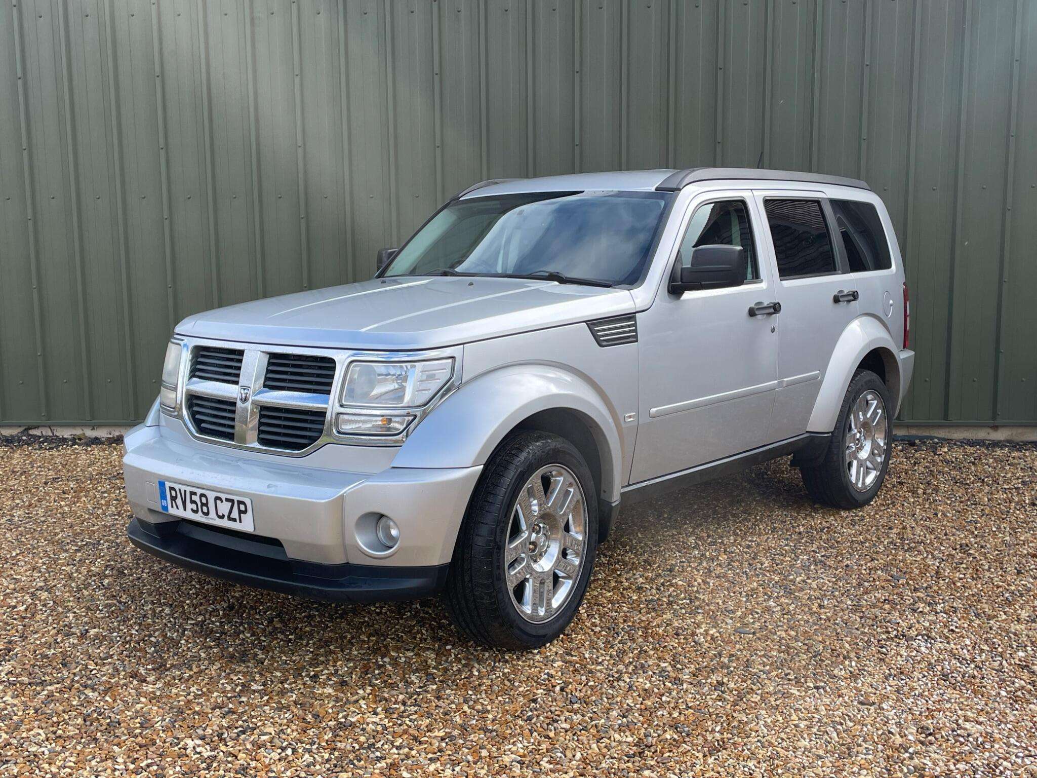A 2008 DODGE NITRO 3.7 V6 SXT 5dr A 2008 DODGE NITRO 3.7 V6 SXT 5dr