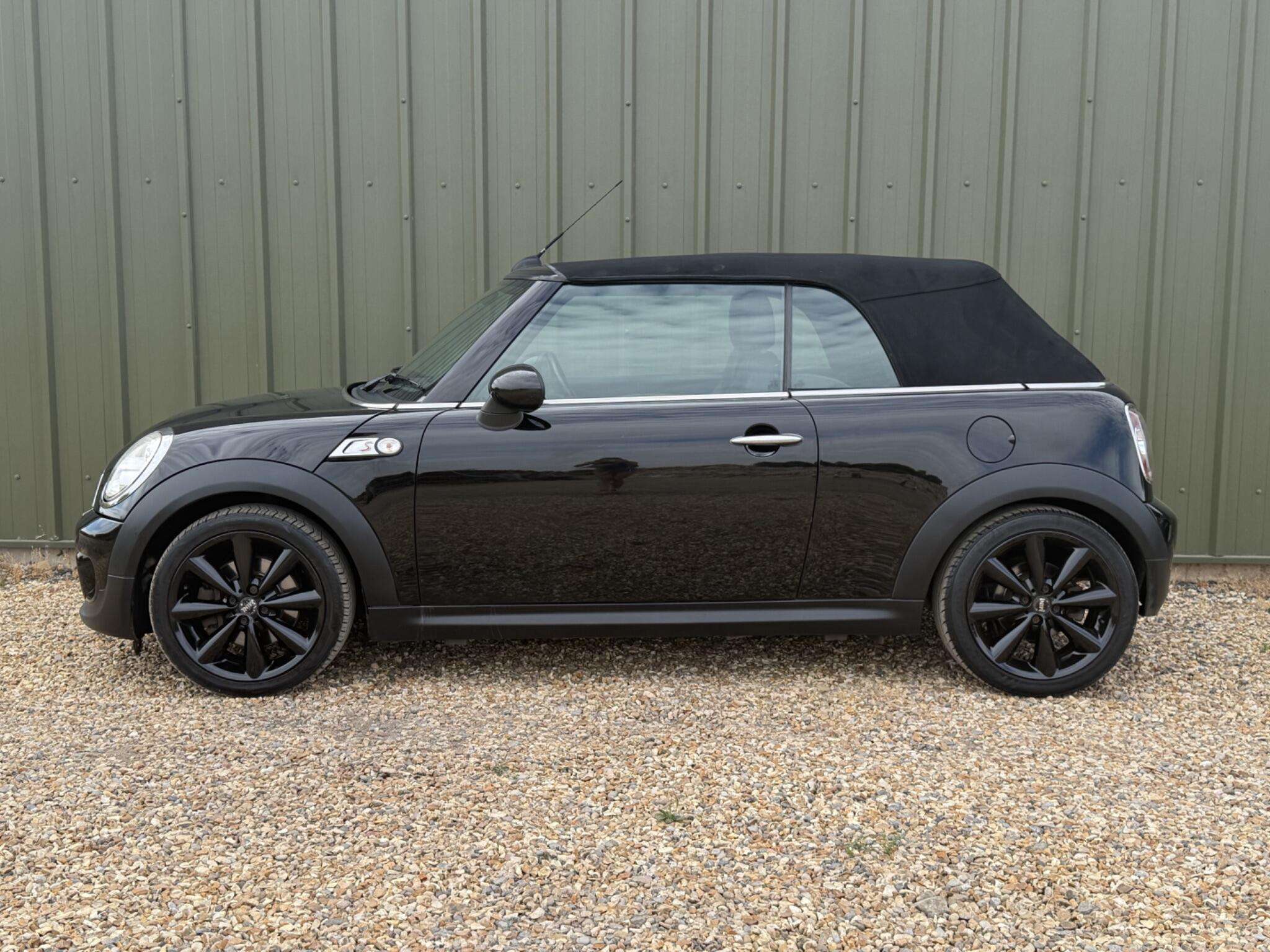 2010 MINI CONVERTIBLE 2010 MINI CONVERTIBLE