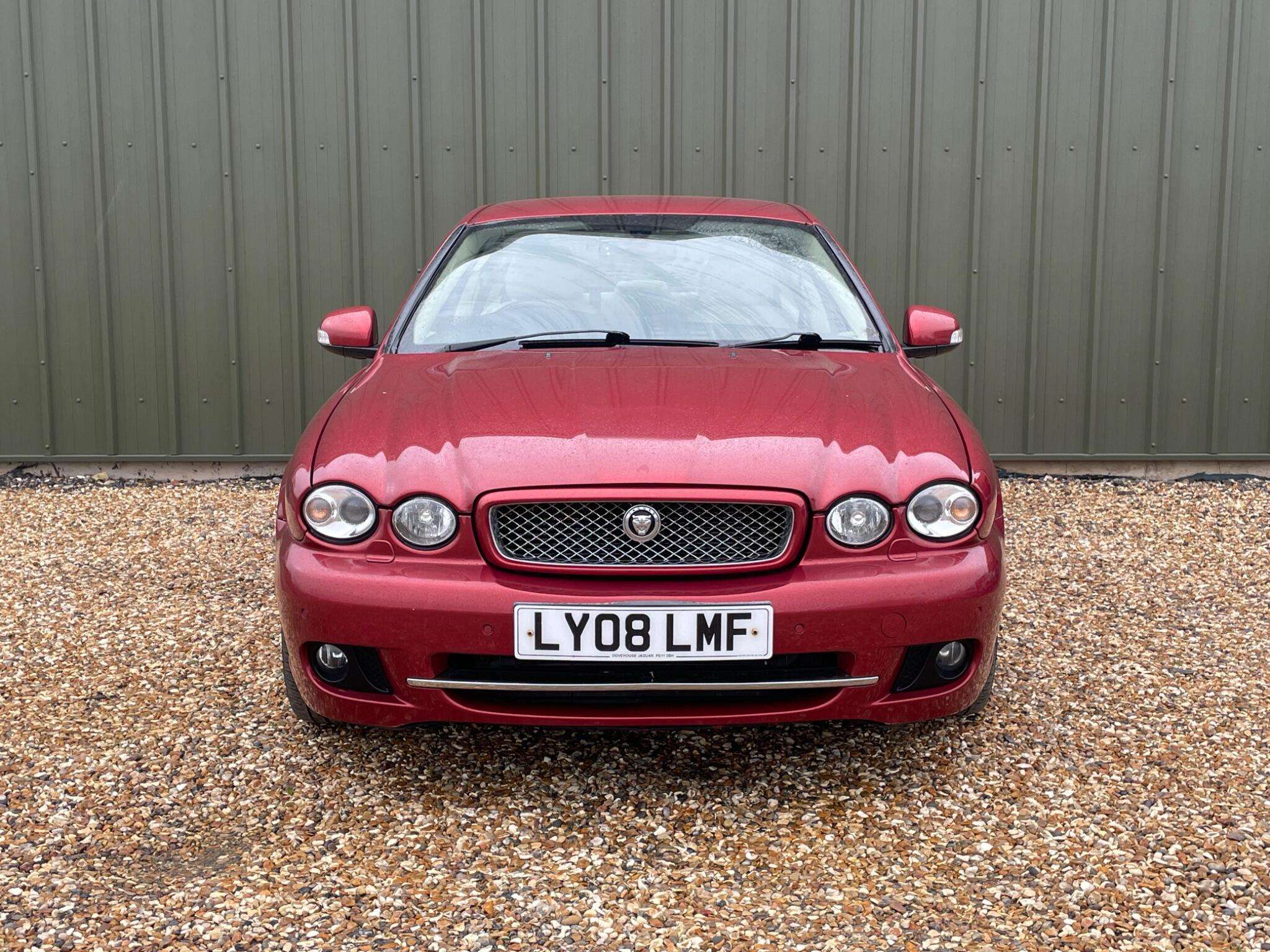 A 2008 JAGUAR X-TYPE 2.2D DPF SE 4dr A 2008 JAGUAR X-TYPE 2.2D DPF SE 4dr