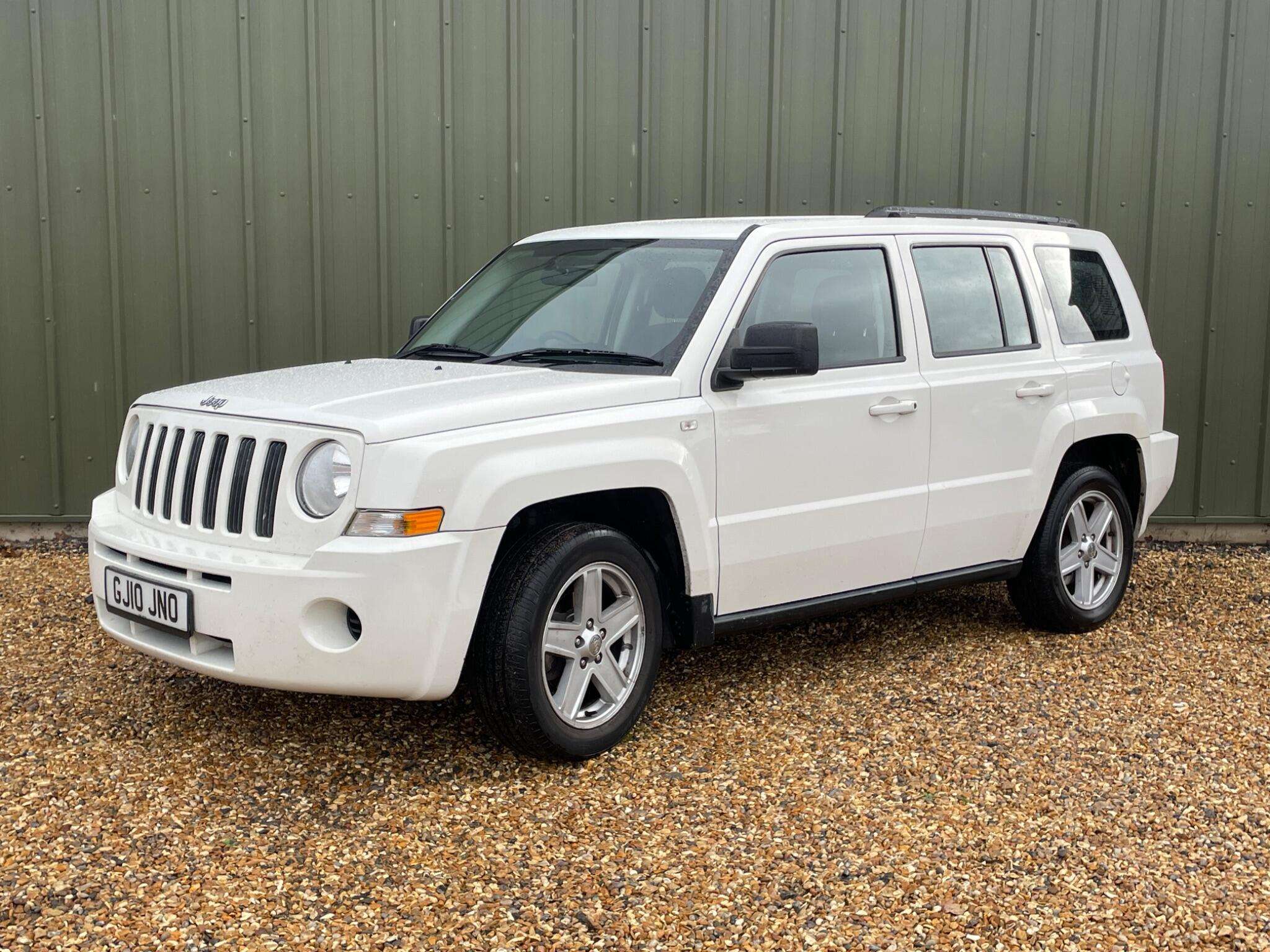 A 2010 JEEP PATRIOT 2.4 Sport 4x4 5dr A 2010 JEEP PATRIOT 2.4 Sport 4x4 5dr