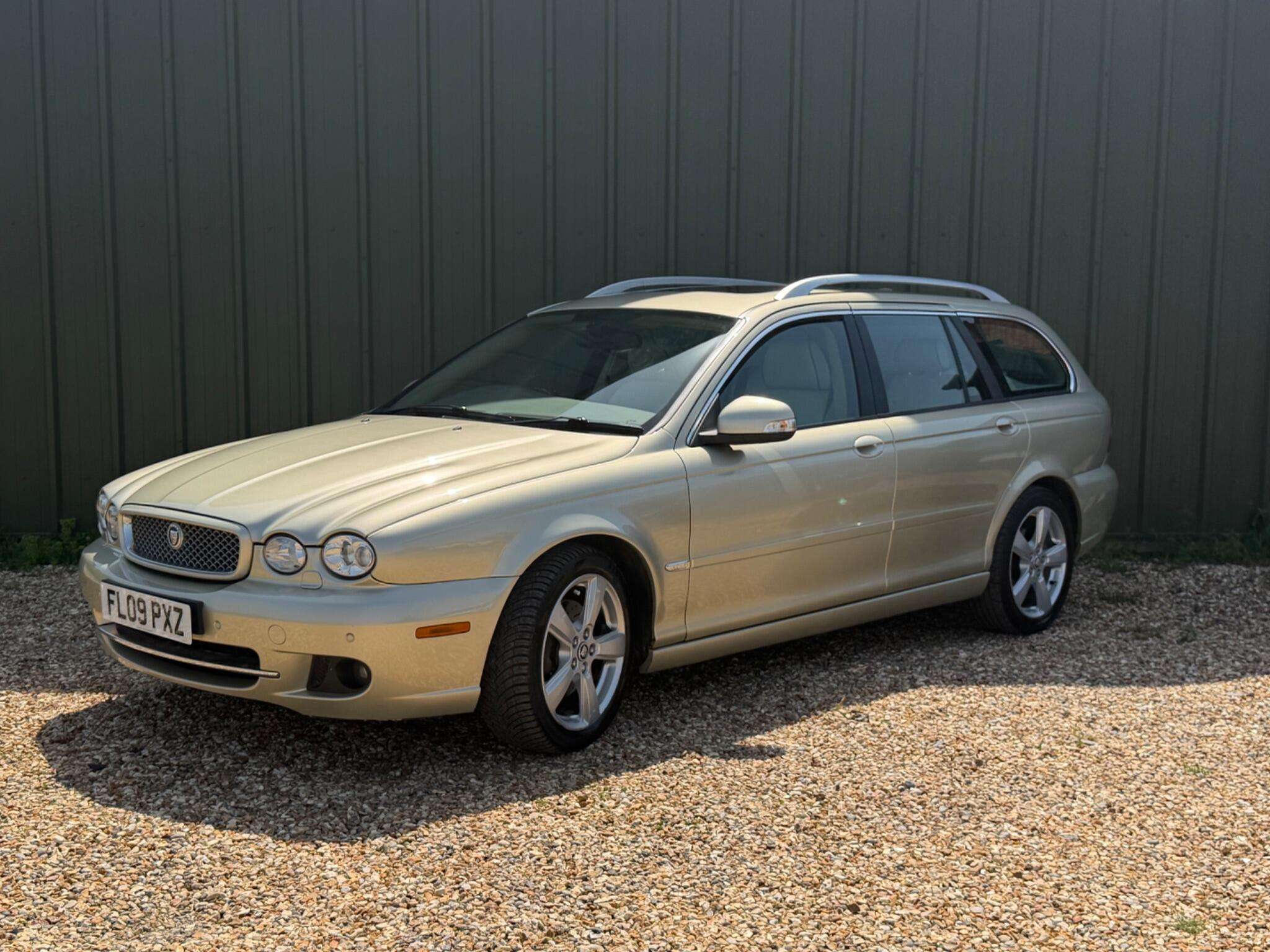 A 2009 JAGUAR X-TYPE 3.0 V6 Sovereign (AWD) 5dr A 2009 JAGUAR X-TYPE 3.0 V6 Sovereign (AWD) 5dr