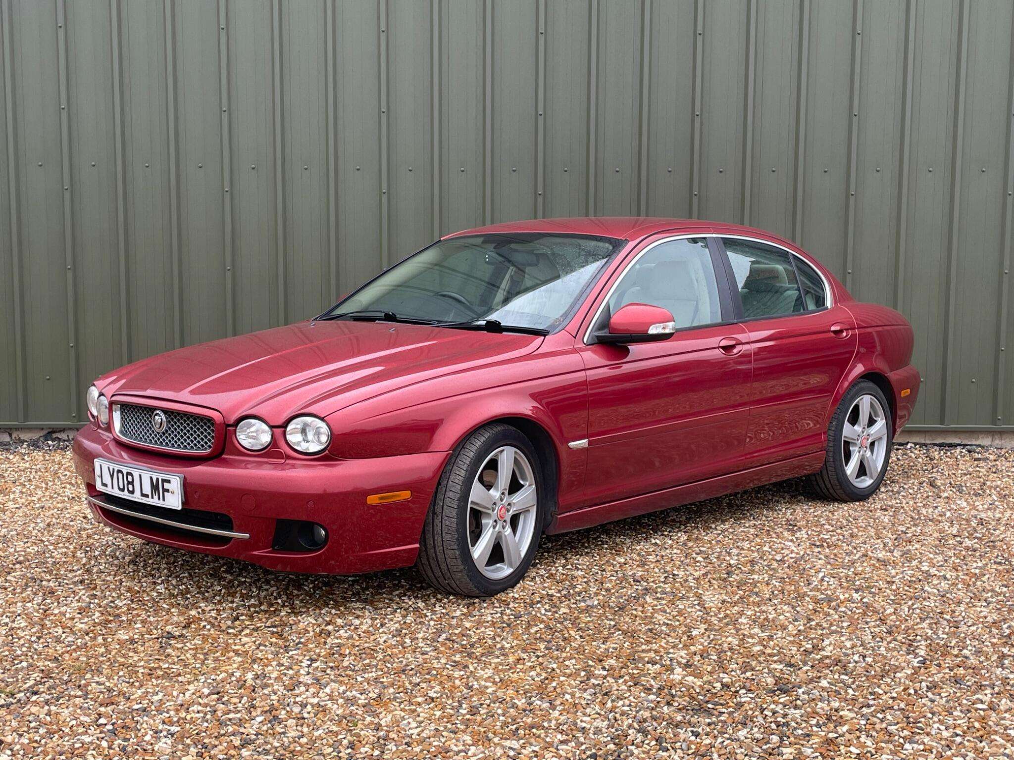 A 2008 JAGUAR X-TYPE 2.2D DPF SE 4dr A 2008 JAGUAR X-TYPE 2.2D DPF SE 4dr
