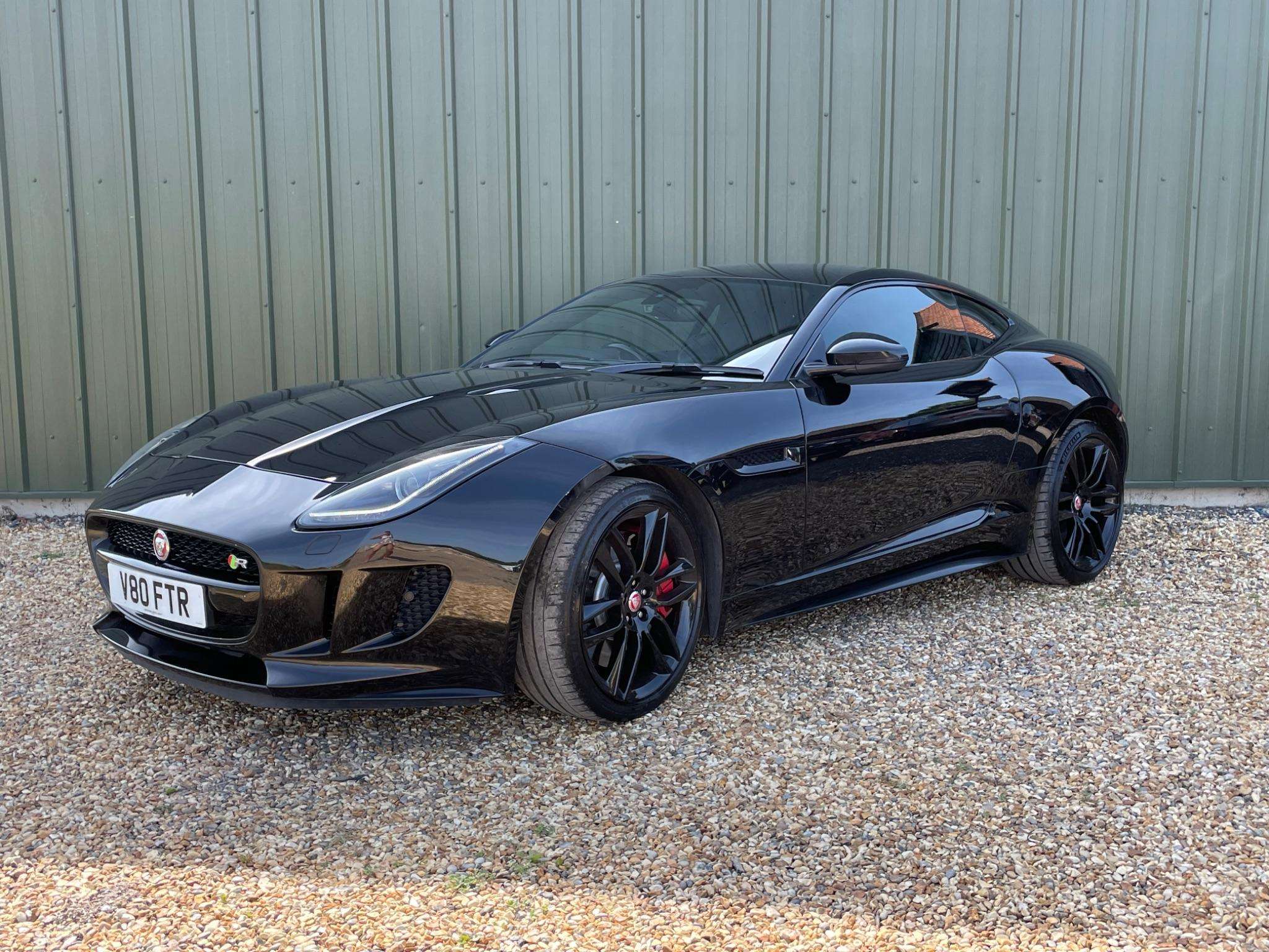 null JAGUAR F-TYPE null JAGUAR F-TYPE