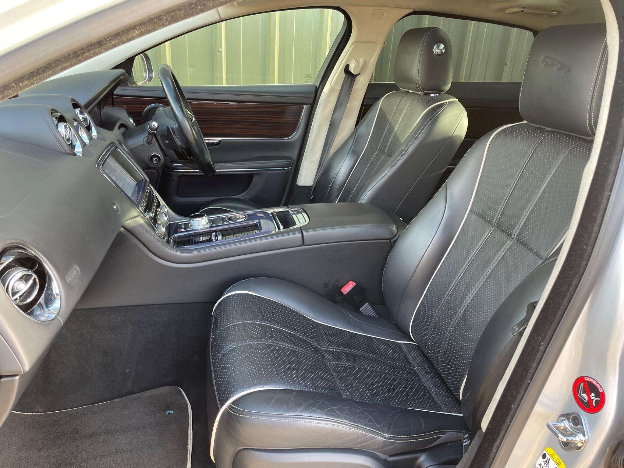 2010 JAGUAR XJ 2010 JAGUAR XJ