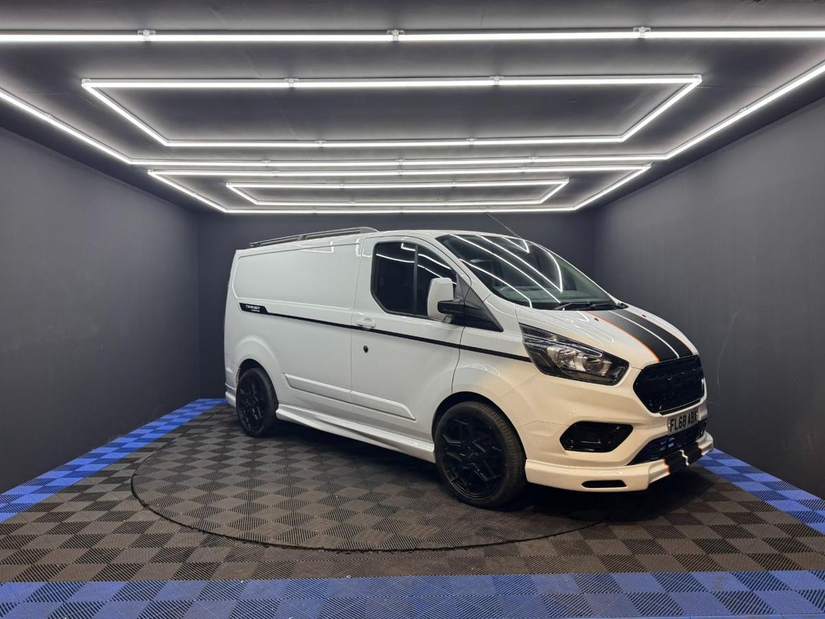 Check out this Ford Transit Custom 2018 Diesel Manual
