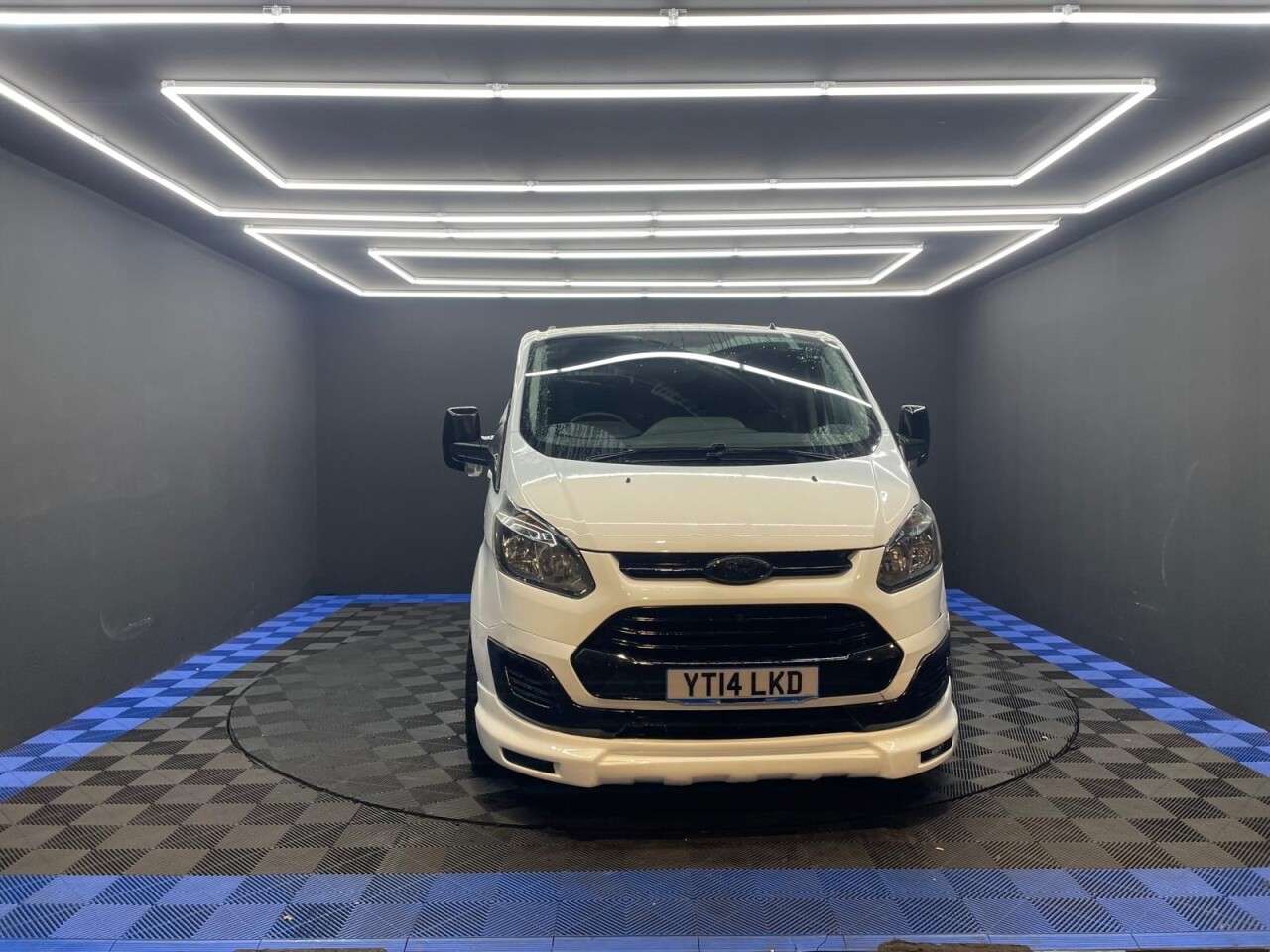 A 2014 FORD TRANSIT CUSTOM 2.2 TDCi 270 ECOnetic Panel Van 5dr Diesel Manual L1 H1 (162 g/km, 98 bhp) A 2014 FORD TRANSIT CUSTOM 2.2 TDCi 270 ECOnetic Panel Van 5dr Diesel Manual L1 H1 (162 g/km, 98 bhp)