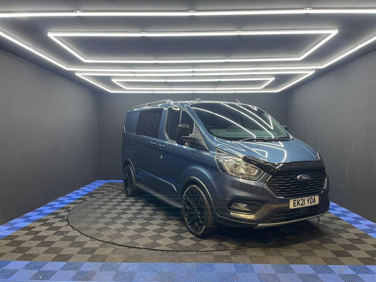 Check out this Ford Transit Custom 2021 Diesel Manual