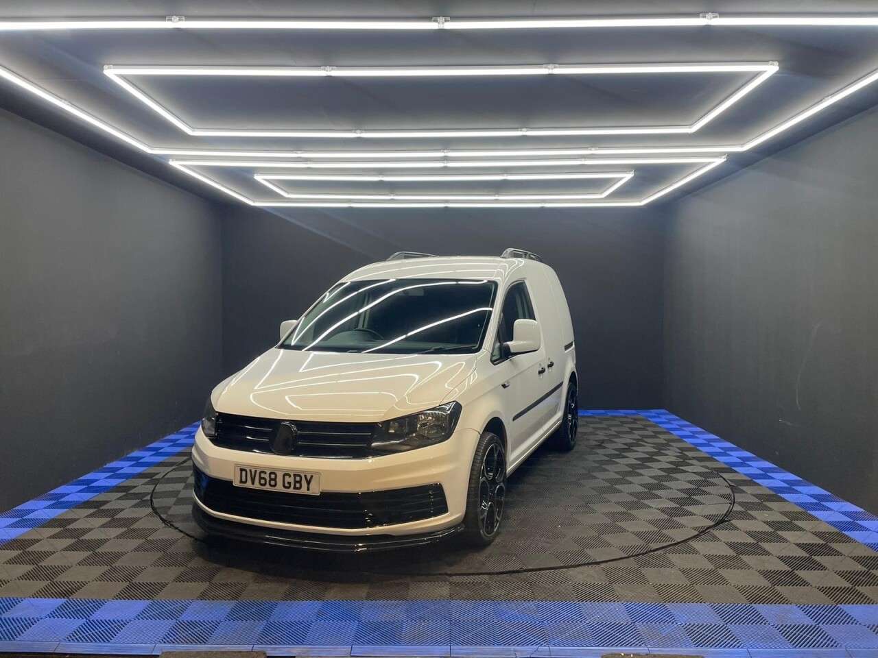 A 2018 VOLKSWAGEN CADDY 2.0 TDI C20 Startline Panel Van 5dr Diesel Manual SWB Euro 6 (s/s) (102 ps) A 2018 VOLKSWAGEN CADDY 2.0 TDI C20 Startline Panel Van 5dr Diesel Manual SWB Euro 6 (s/s) (102 ps)