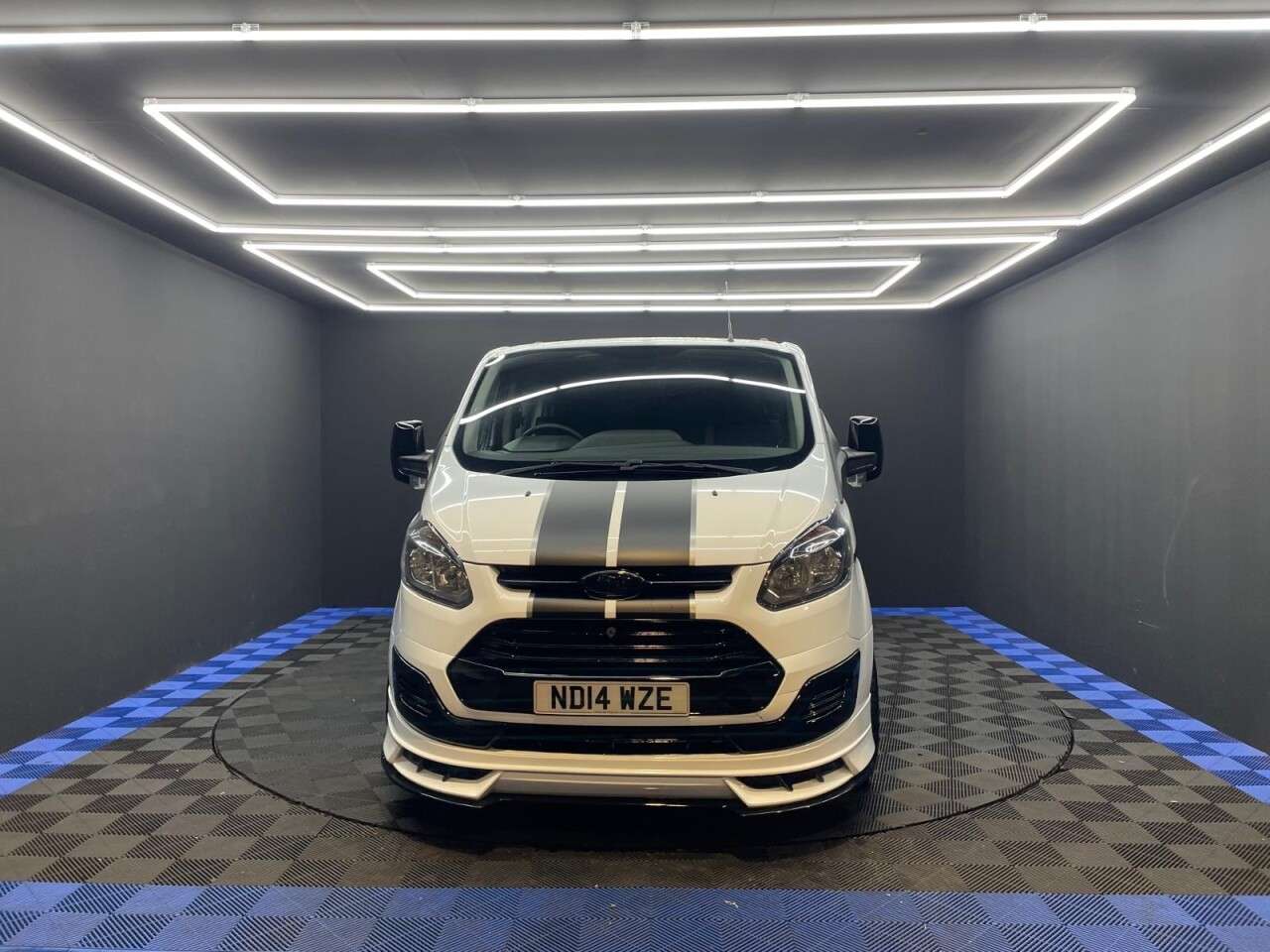 A 2014 FORD TRANSIT CUSTOM 2.2 TDCi 290 Combi Van 5dr Diesel Manual L1 H1 (191 g/km, 98 bhp) 2 KEYS RE A 2014 FORD TRANSIT CUSTOM 2.2 TDCi 290 Combi Van 5dr Diesel Manual L1 H1 (191 g/km, 98 bhp) 2 KEYS RE