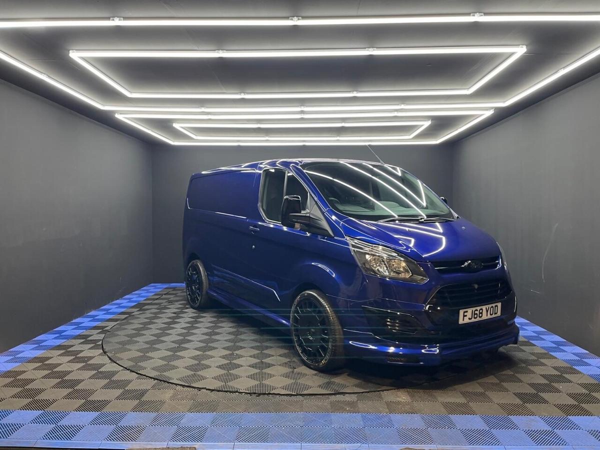 Check out this Ford Transit Custom 2019 Diesel Manual