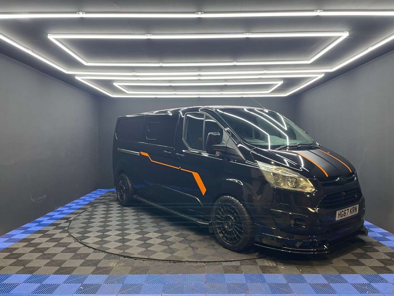 A 2017 FORD TRANSIT CUSTOM 2.0 TDCi 290 Limited Panel Van 5dr Diesel Manual L1 H1 (157 g/km, 168 bhp) A 2017 FORD TRANSIT CUSTOM 2.0 TDCi 290 Limited Panel Van 5dr Diesel Manual L1 H1 (157 g/km, 168 bhp)
